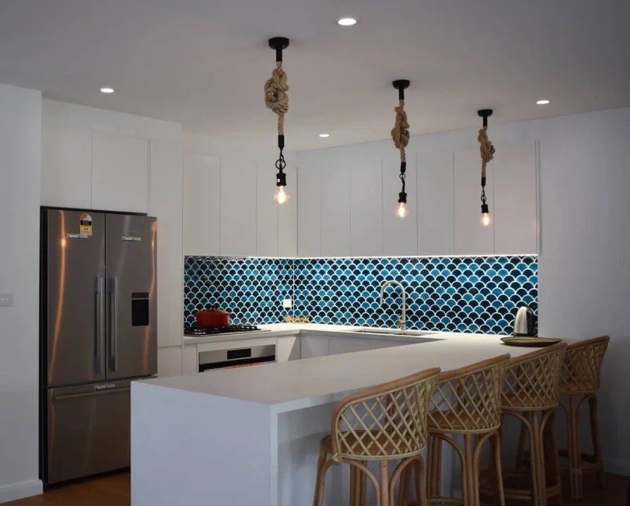 Holmes-Building-South-Coast-Piscator-Avenue-Currarong-Kitchen.jpg