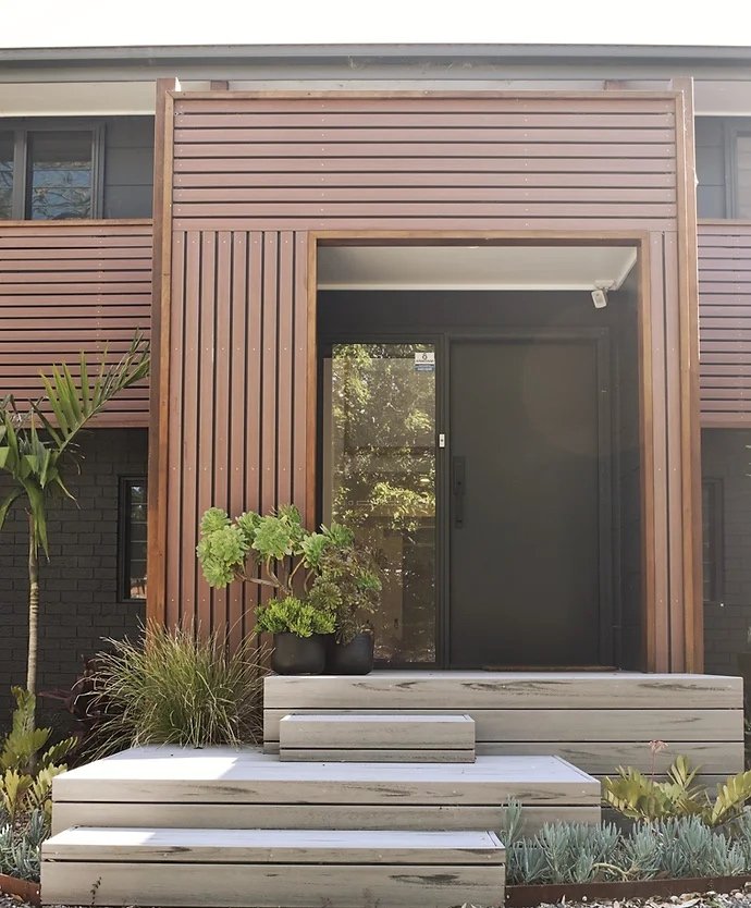 Holmes-building-south-coast-addison-road-culburra-beach-entry.jpg
