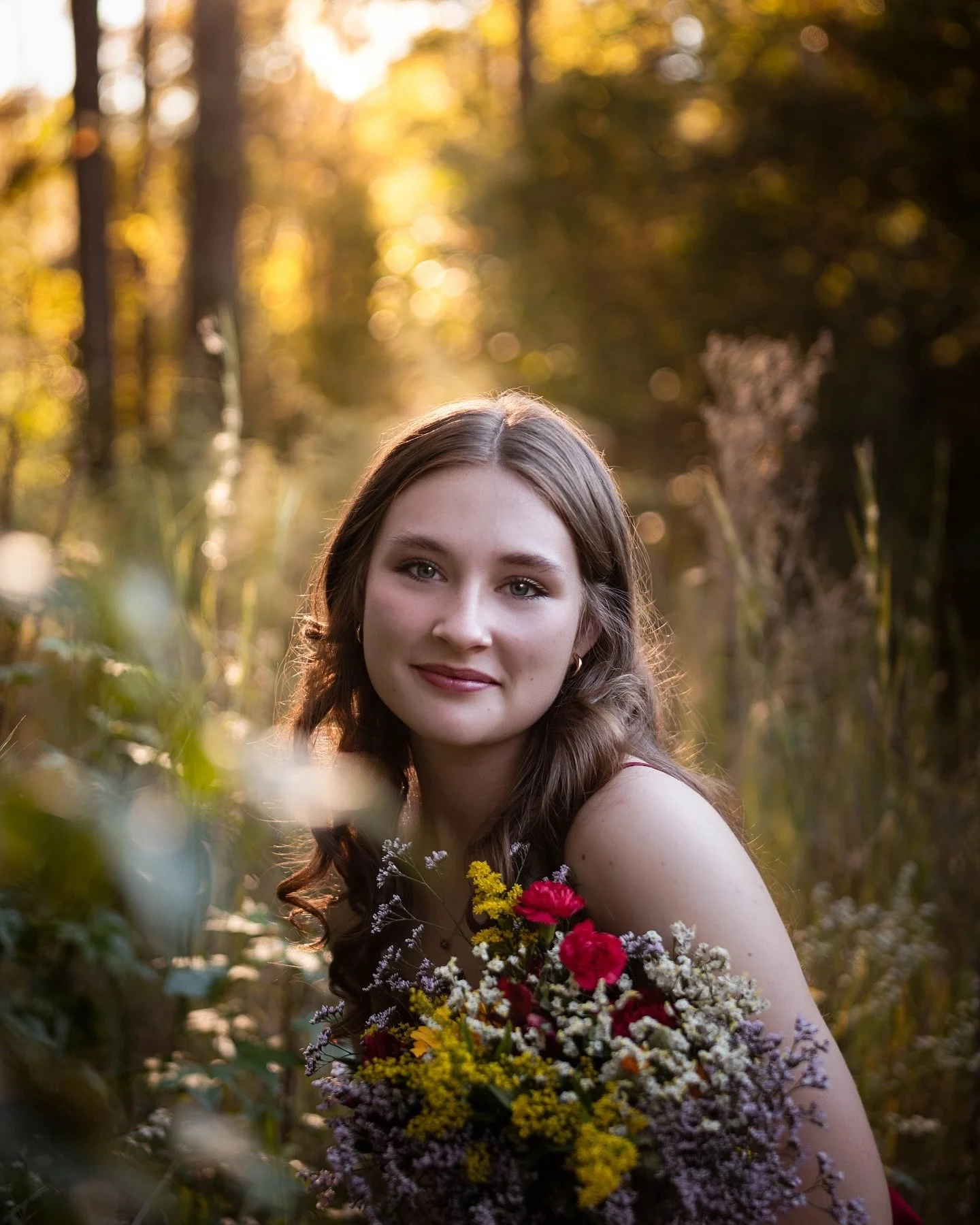 ✨Who said your senior photos can&rsquo;t be out of a fairytale!? ✨

The light! The location! The dress and most importantly of all - this absolutely stunning girl!!! Alaura showed up, showed out, and made it look effortless 🫰🫰

I&rsquo;ve been livi