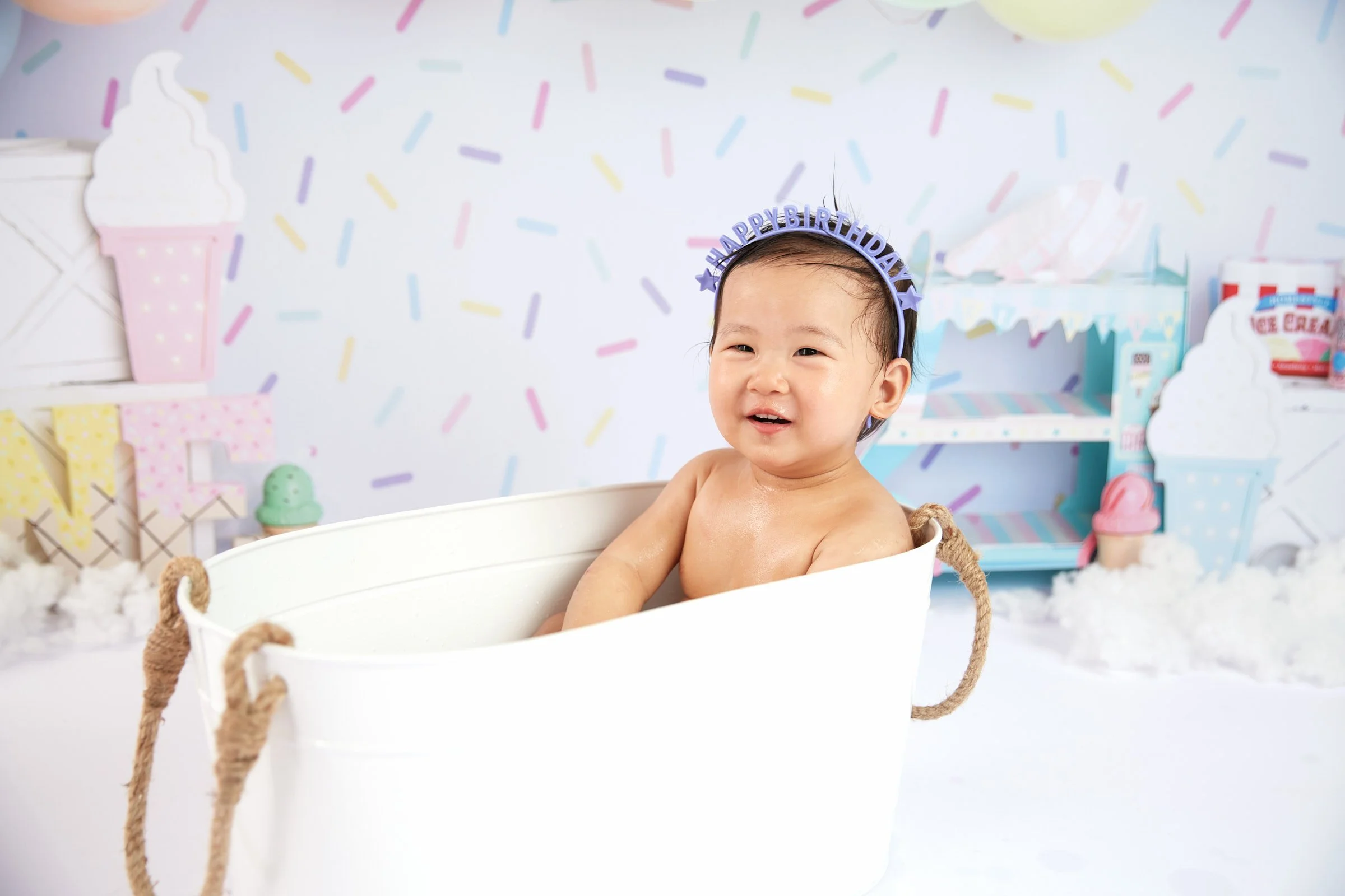 cake smash session with ice cream truck theme in Sydney studio_Eveline_10.jpg