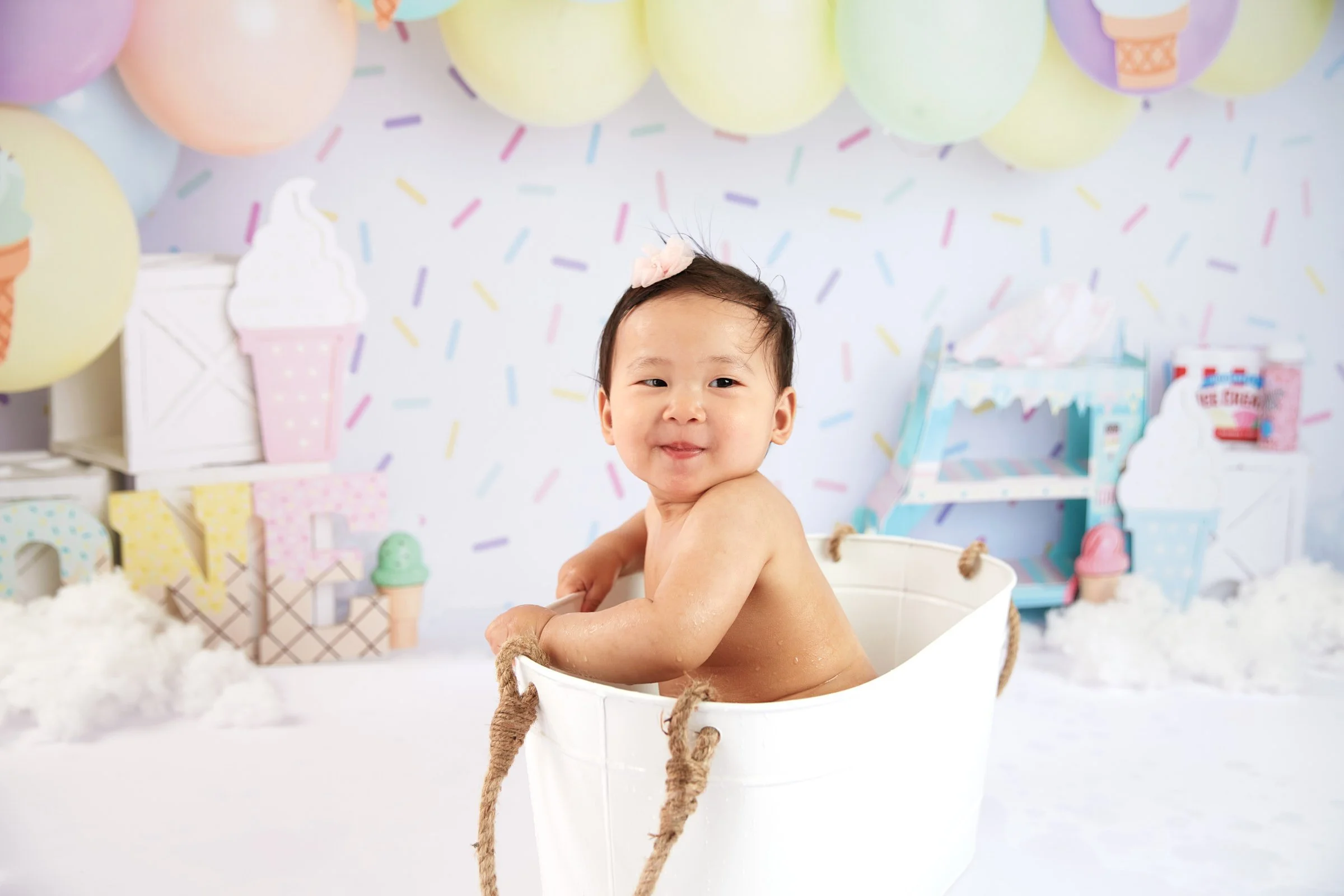 cake smash session with ice cream truck theme in Sydney studio_Eveline_14.jpg