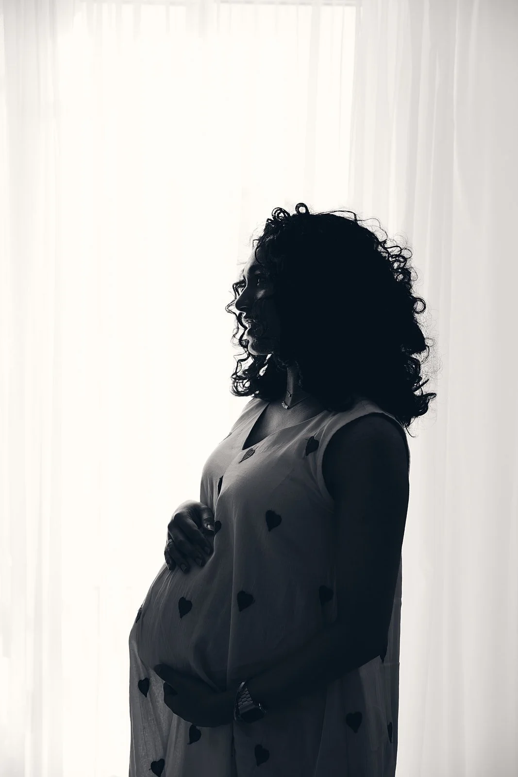 maternity session is studio Rouse Hill_Sydney_1C3A4874.jpg