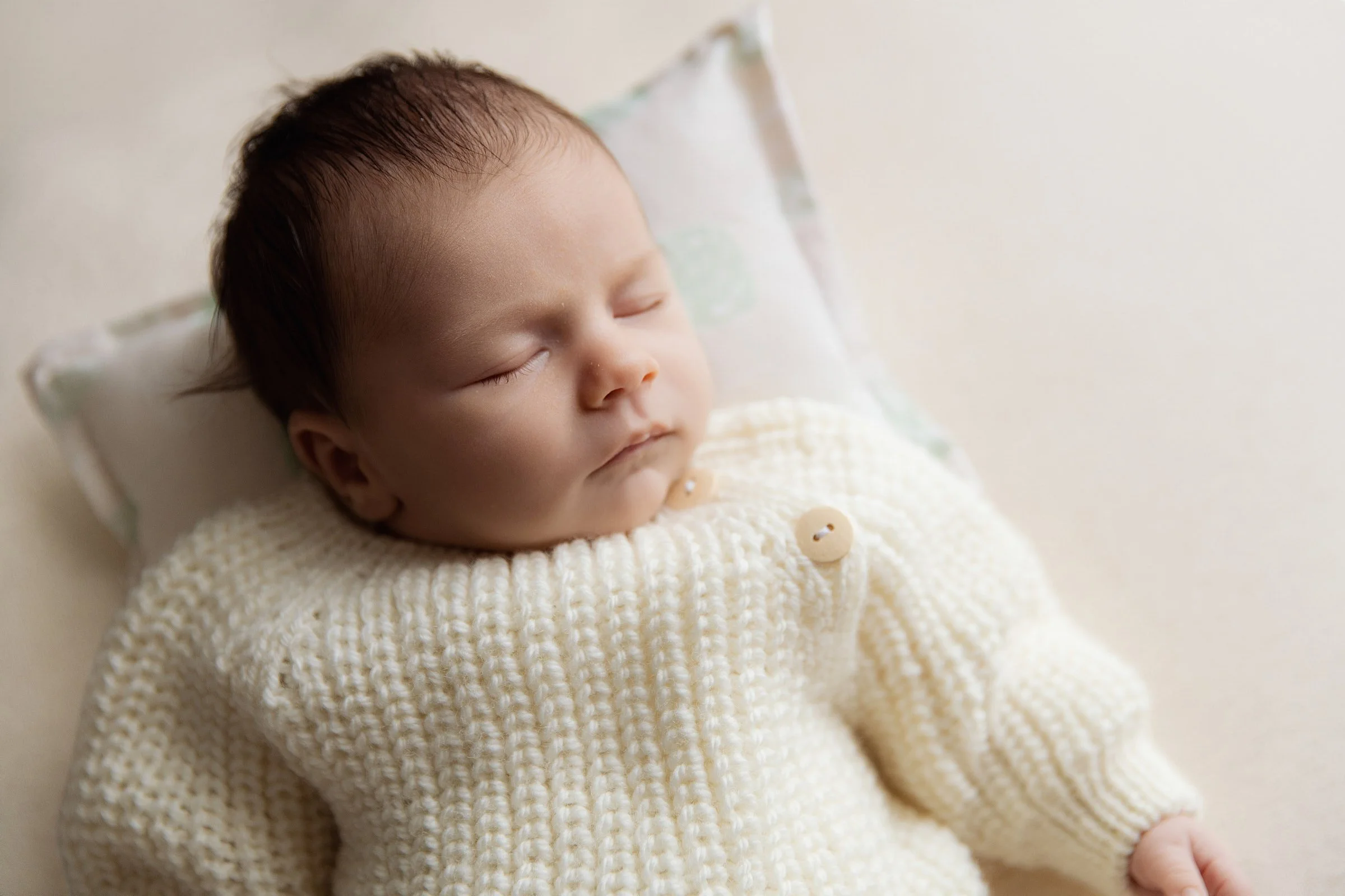 relaxed studio newborn session in Sydney Hills District by Blink of Light Photography_1C3A9058.jpg