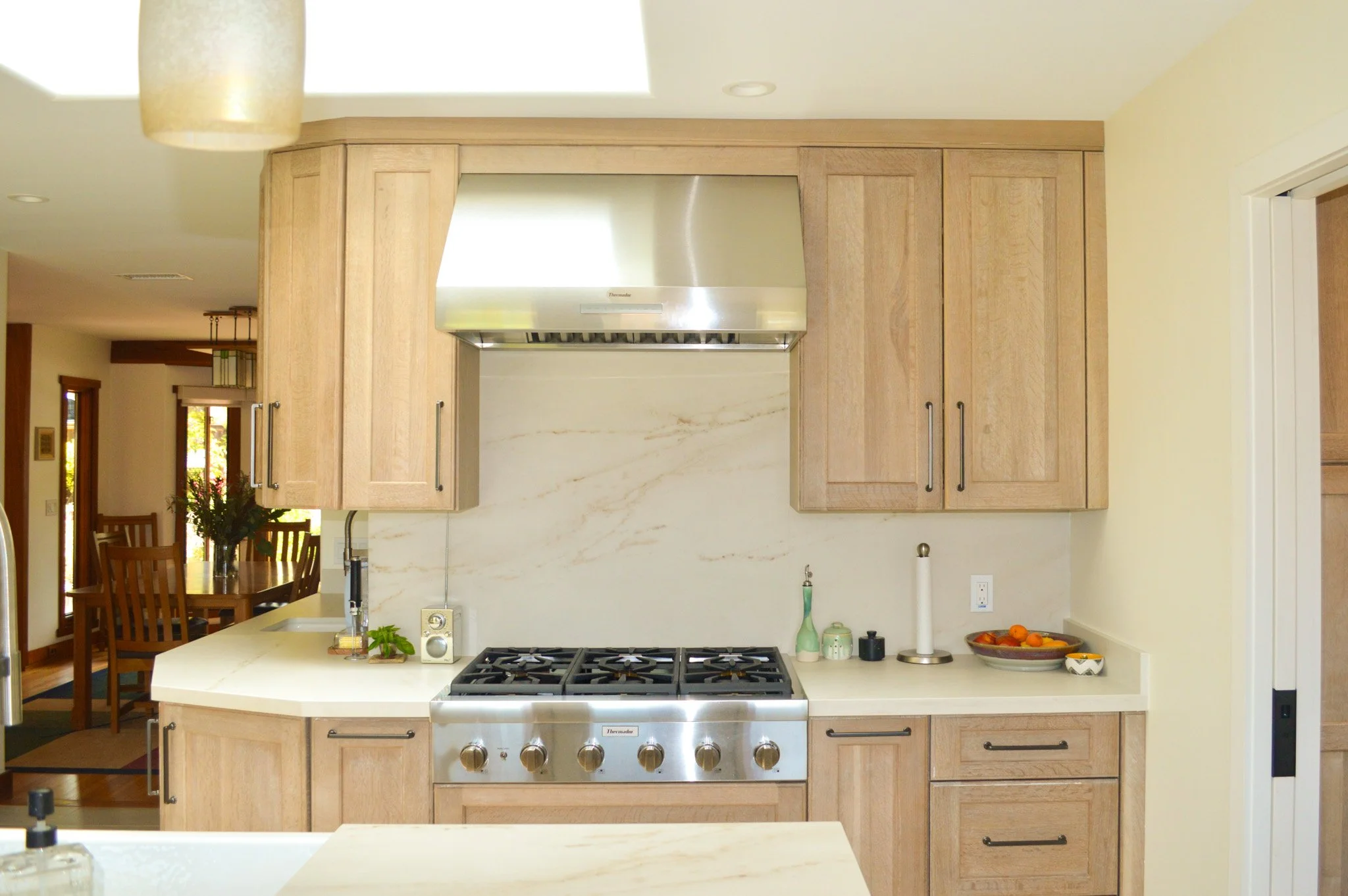 Kitchen 2.jpg