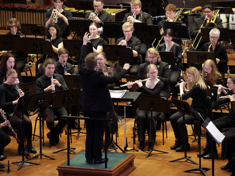 Contemporary Winds // Elder Lunchtimes