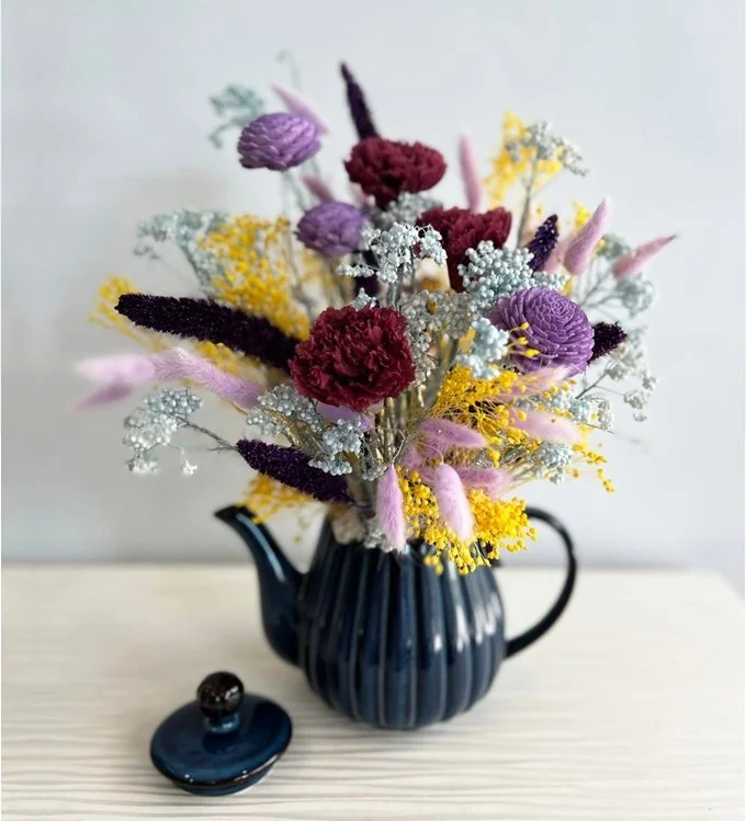Mum's Grace in Bloom Signature Edition - Teapot (Preserved Flowers)