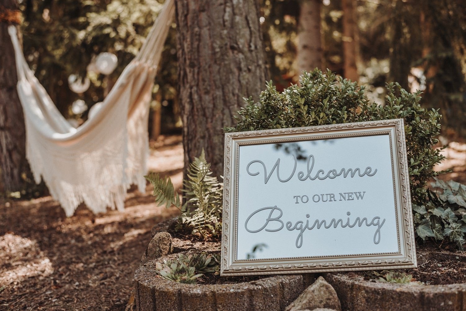 Romantische Gartenhochzeit: So schafft ihr Erinnerungen für immer!