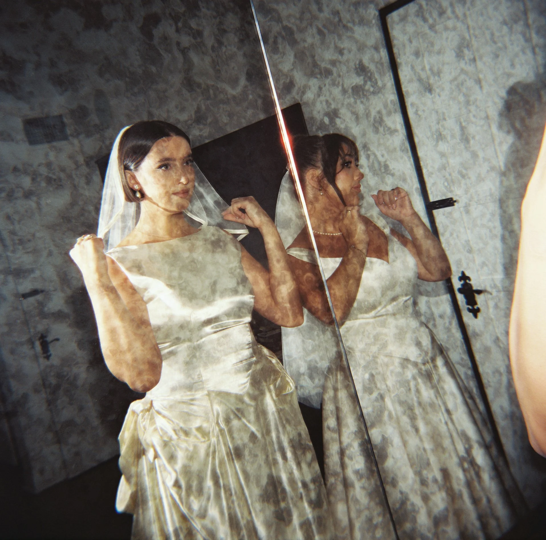 Oviatt-DTLA-Wedding-M+E-Diana-Lake-Photography3.jpg