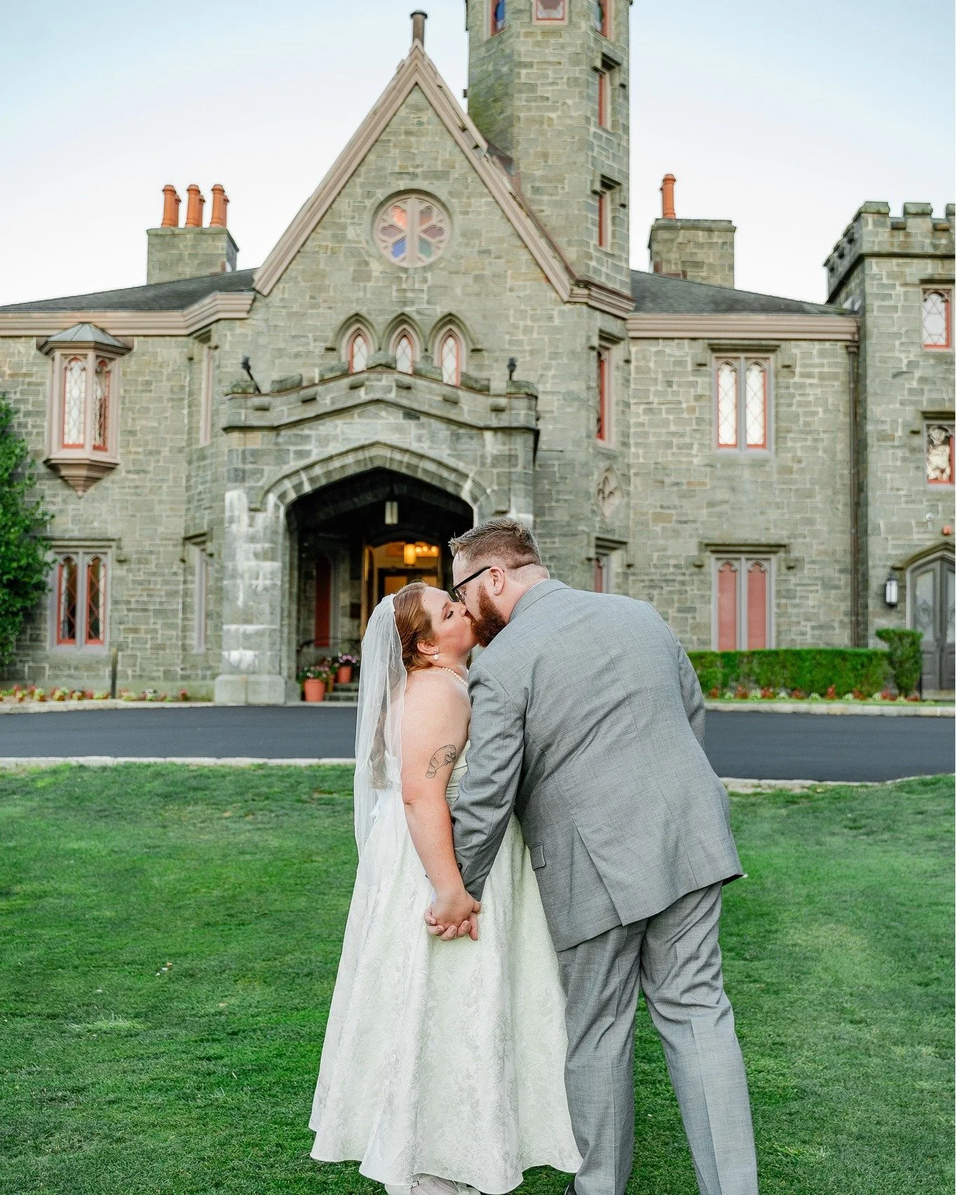 A kiss in front of a castle 🏰✨ &mdash; the perfect way to begin a forever love story.

Weddings are filled with grand moments, but it&rsquo;s the in-between glances, the held hands, and the quiet kisses that truly tell your story. Those are the memo