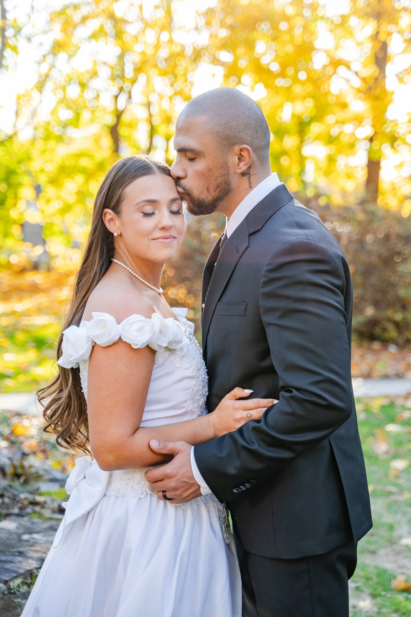 If you asked me what forever looks like...
I'd probably show you this photo.

A quiet kiss.
A peaceful smile.
And two people completely present with each other.

The little moments always become the biggest memories.

#HudsonValleyWeddingPhotographer