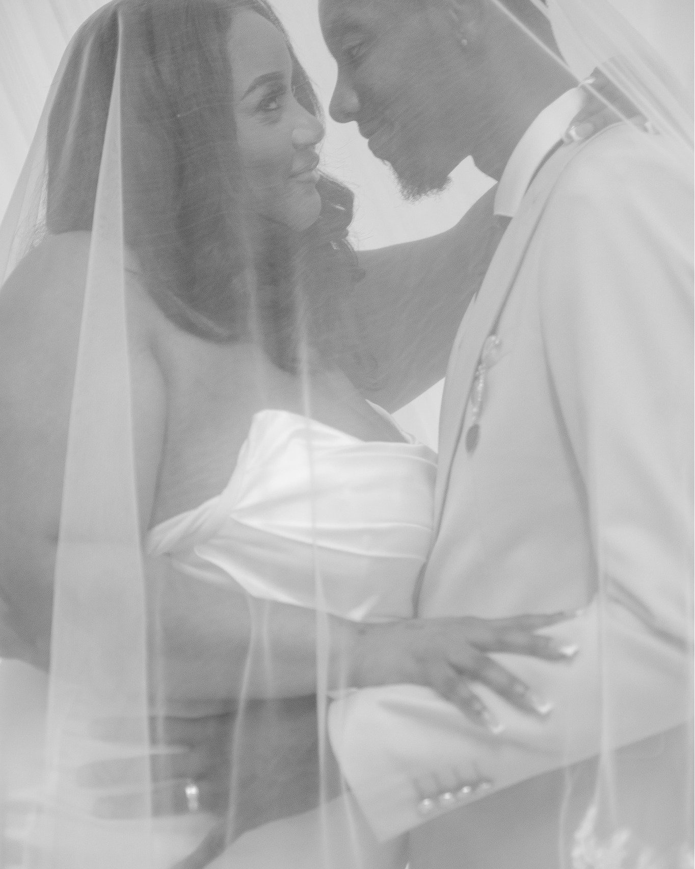 There&rsquo;s something incredibly special about capturing love through my lens, but when it&rsquo;s family, it means even more. 🤍

I recently had the honor and privilege of photographing my cousin&rsquo;s wedding, and what a beautiful celebration o