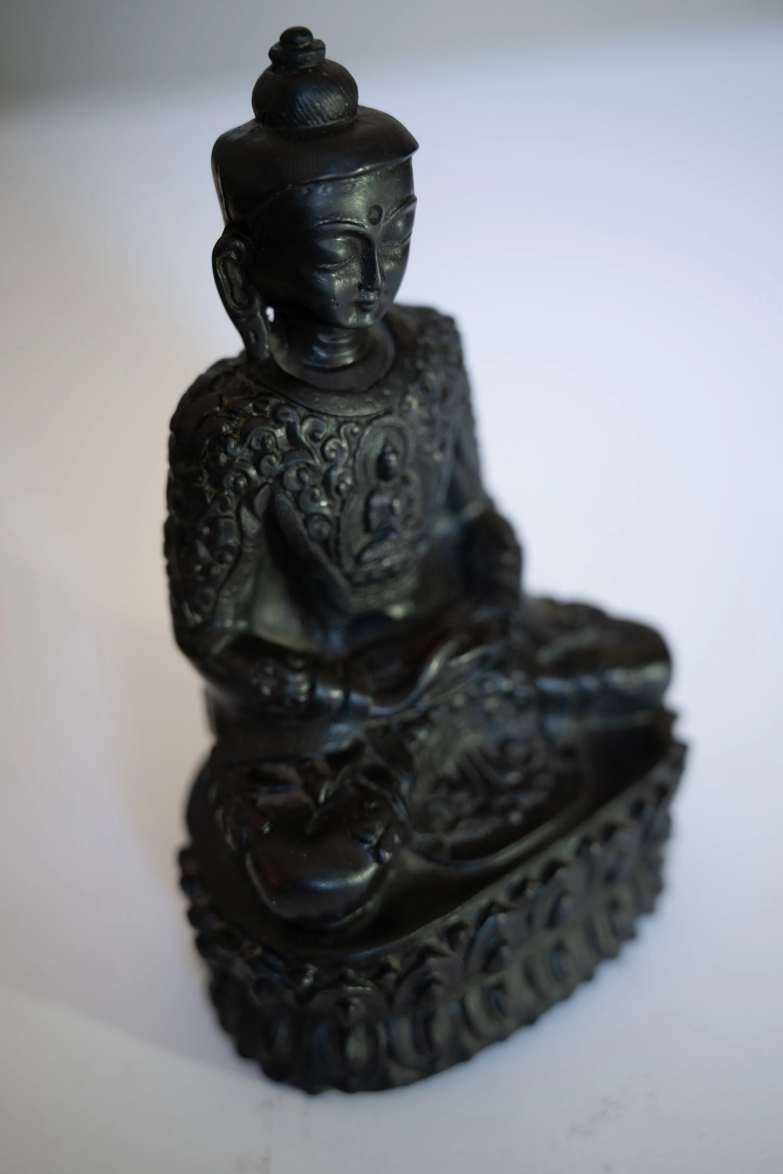 DT Buddha small DoF.jpg