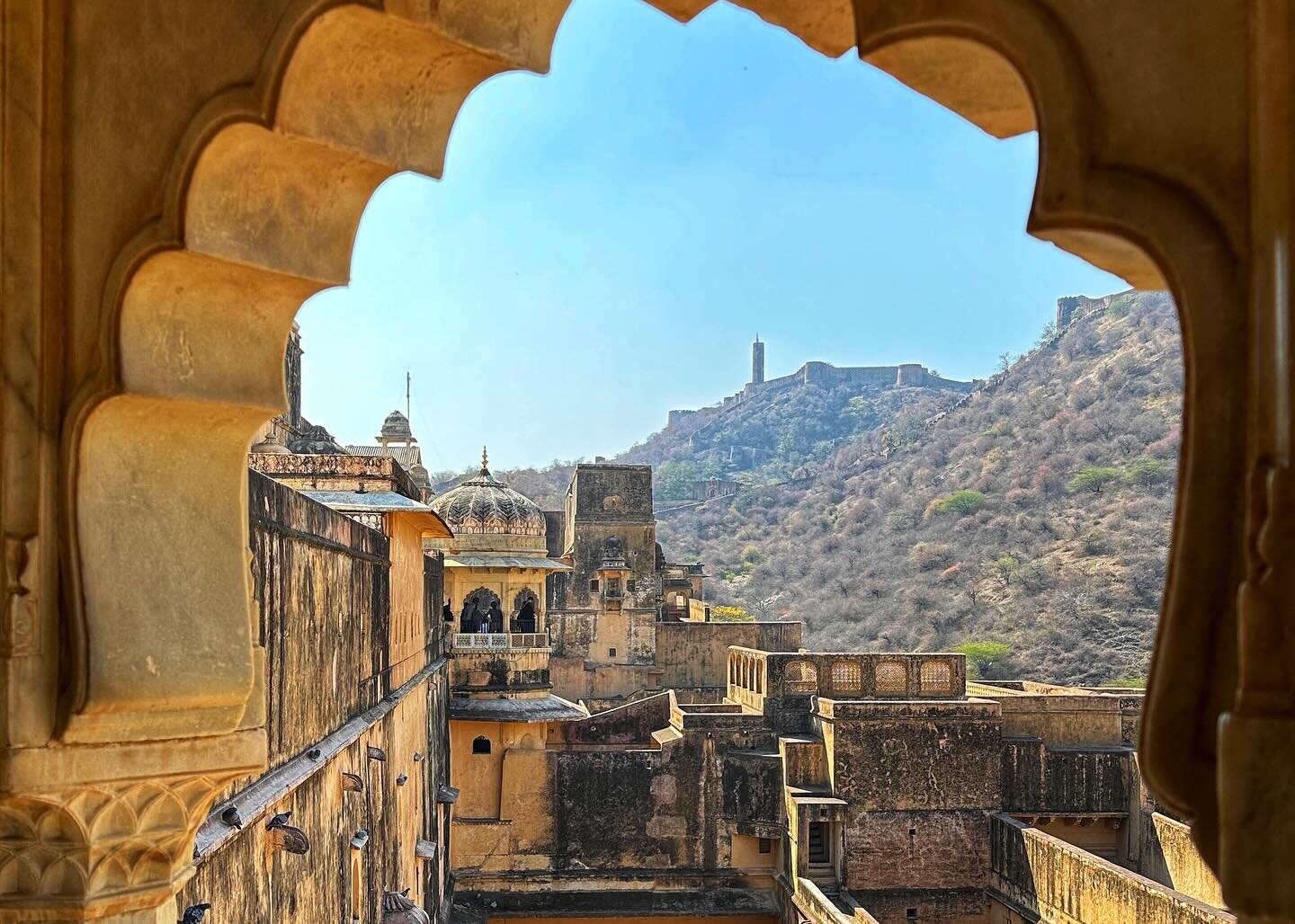 🕌 fortresses of jaipur

Rajasthan is home to over one hundred fortifications on its hills and mountain sides. 🚞 These forts, dubbed the &ldquo;Hill Forts of Rajasthan&rdquo; were built between the 5th-18th centuries by kings. 👑

One of these fortr