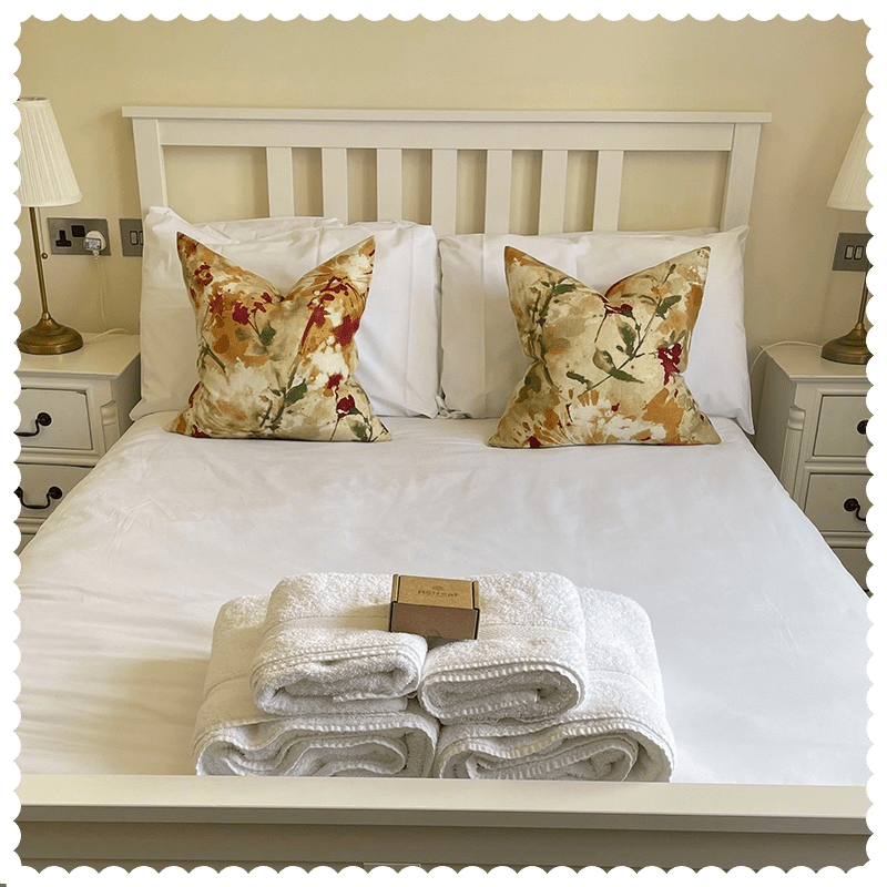 the retreat new forest bedrooms 2.png