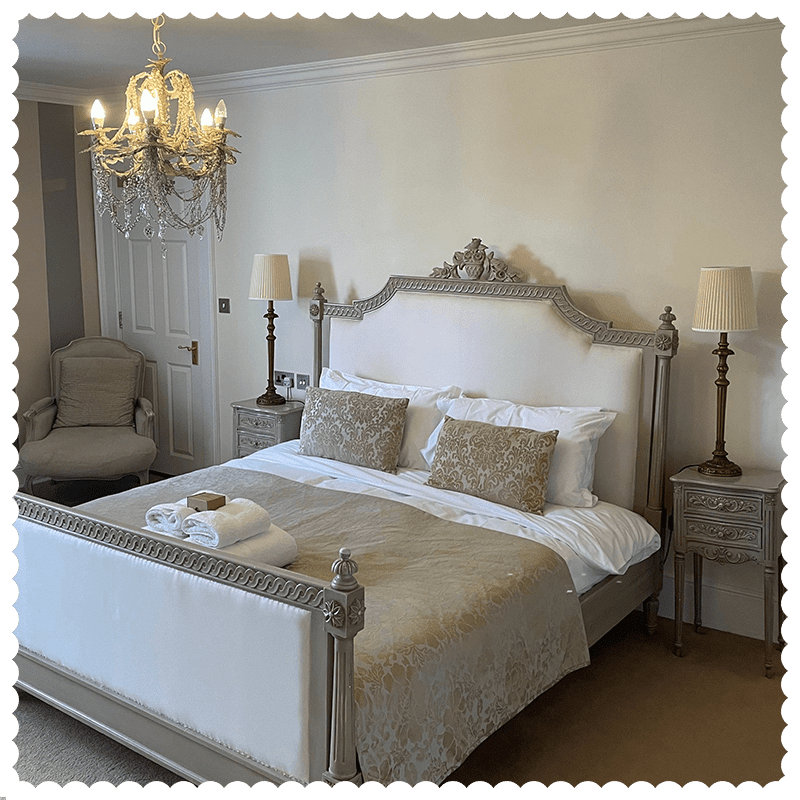 the retreat new forest bedrooms 6.png