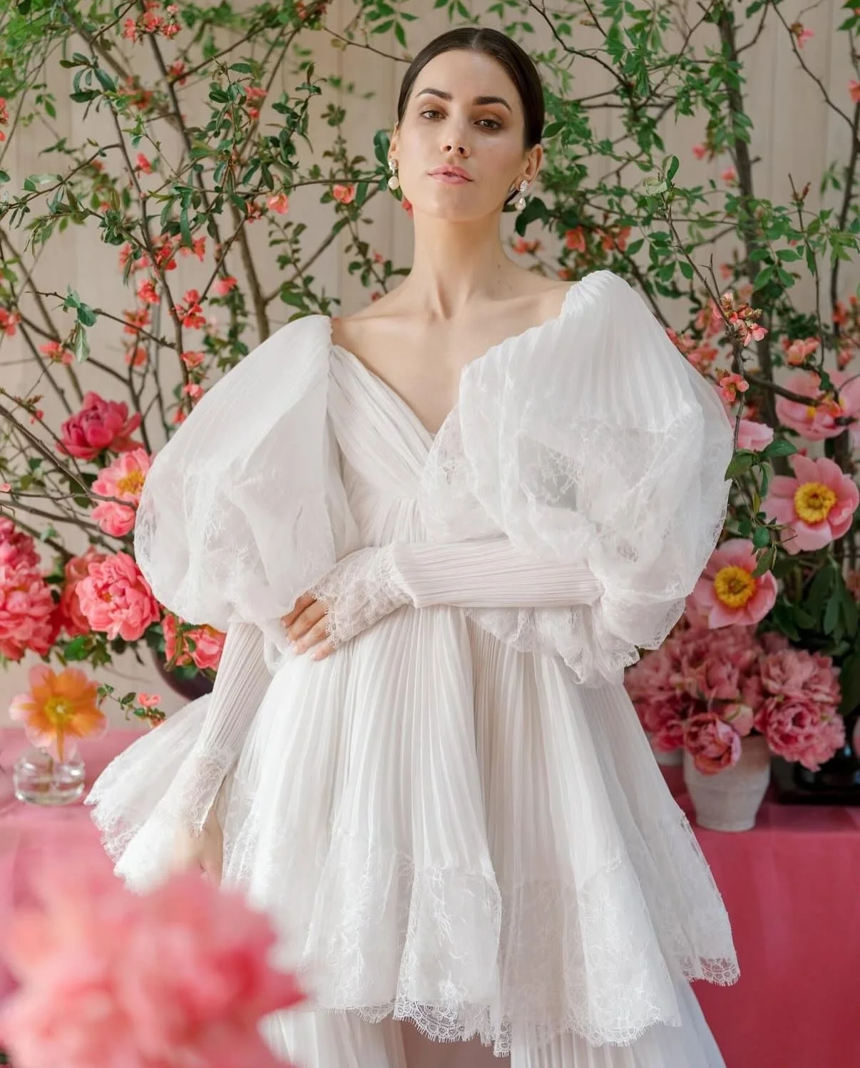 Happy Valentines Day💕

Looking back at @juliebroadus in @rimearodaky from the Spring &lsquo;24 @ariellachezardesign workshop in Hudson, NY

Planning: @the_wedding_collab
Photography: @heatherwaraksa of @theweddingartistsco
Venue: @thecaboosehudsonny