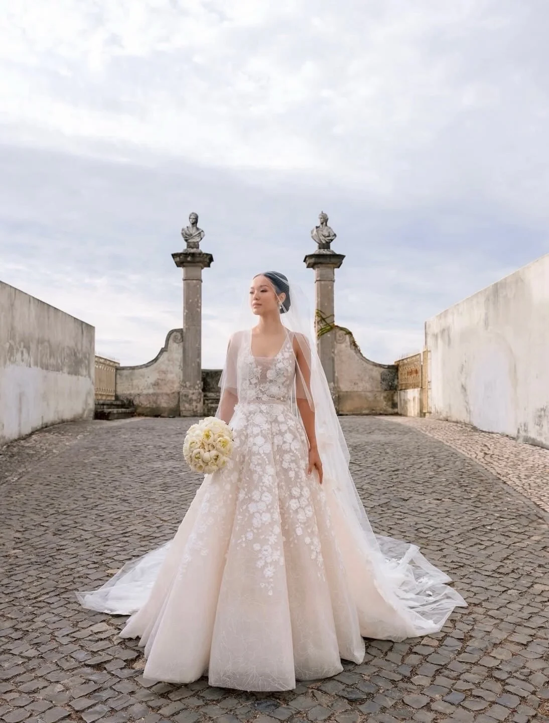 Looking back at this beautiful wedding last year in Sintra, Portugal with @lindsaylandman💫

Jen, you were such a joy to work with 🤍 

I attended the final dress fitting in NYC to ensure everything was absolutely perfect and my EU team flew in from 