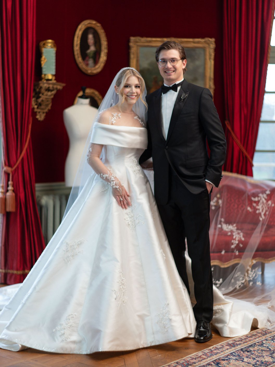 M & J - CHATEAU DE VILLETTE, PARIS