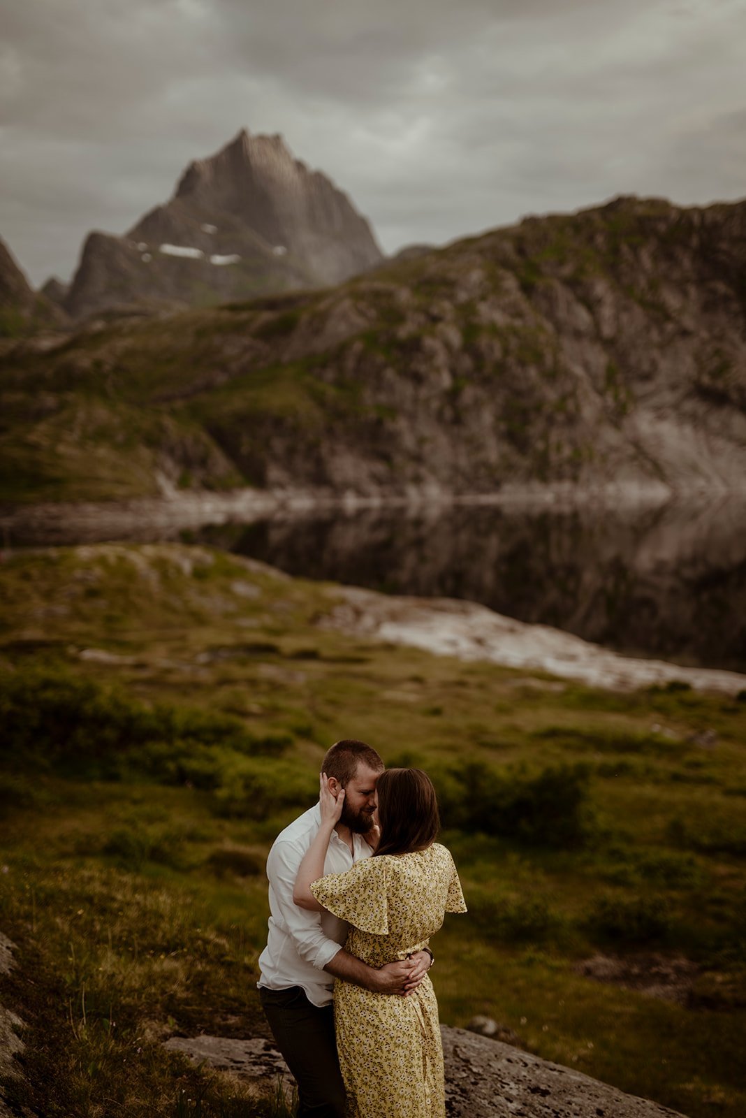 Wedding photos in Lofoten Islands