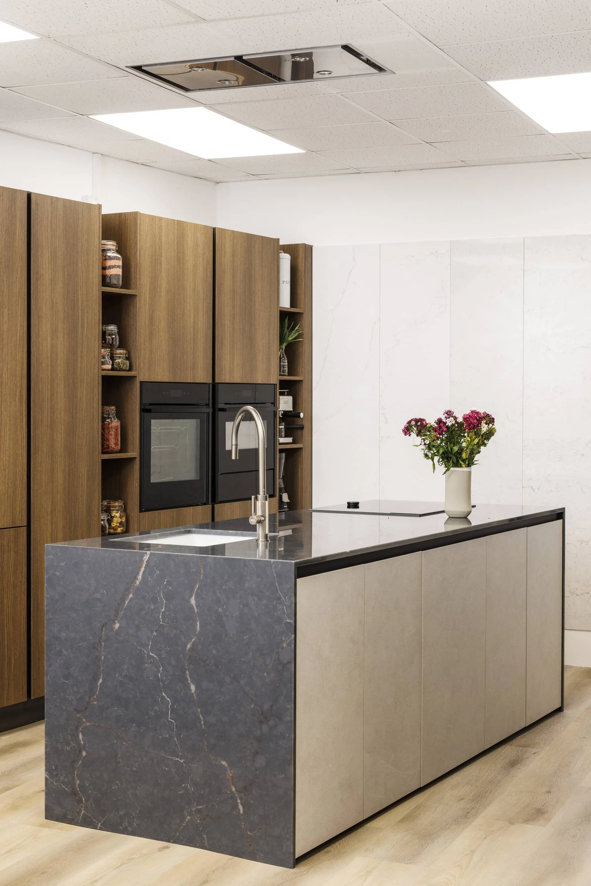 showroom_MClayton_2506-6-PUC-SHO_008.jpg