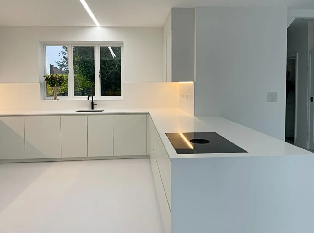Modern White Handleless Kitchen | Puccini Kitchens