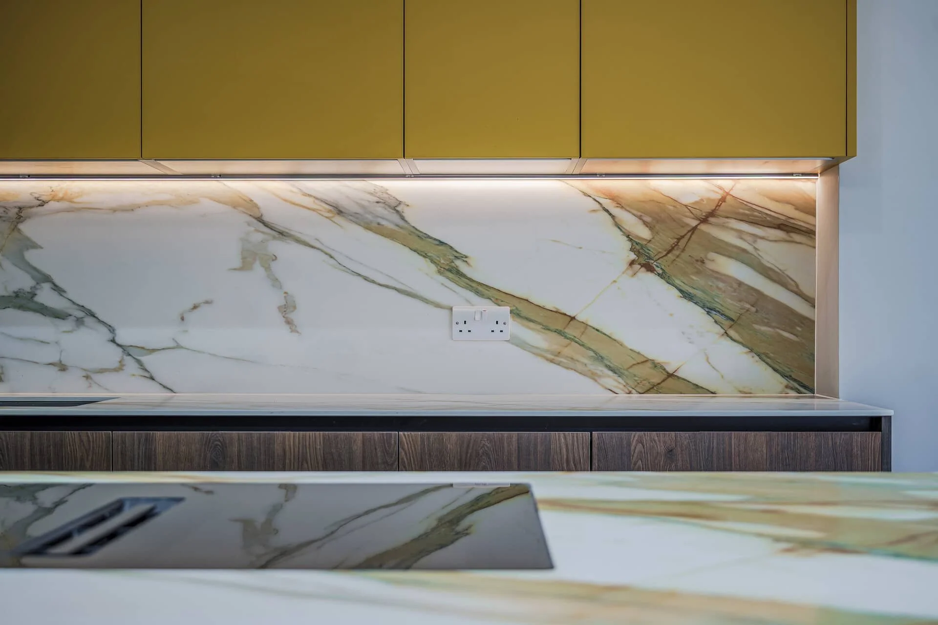 Puccini_kitchens_yellow_P2208738.jpg