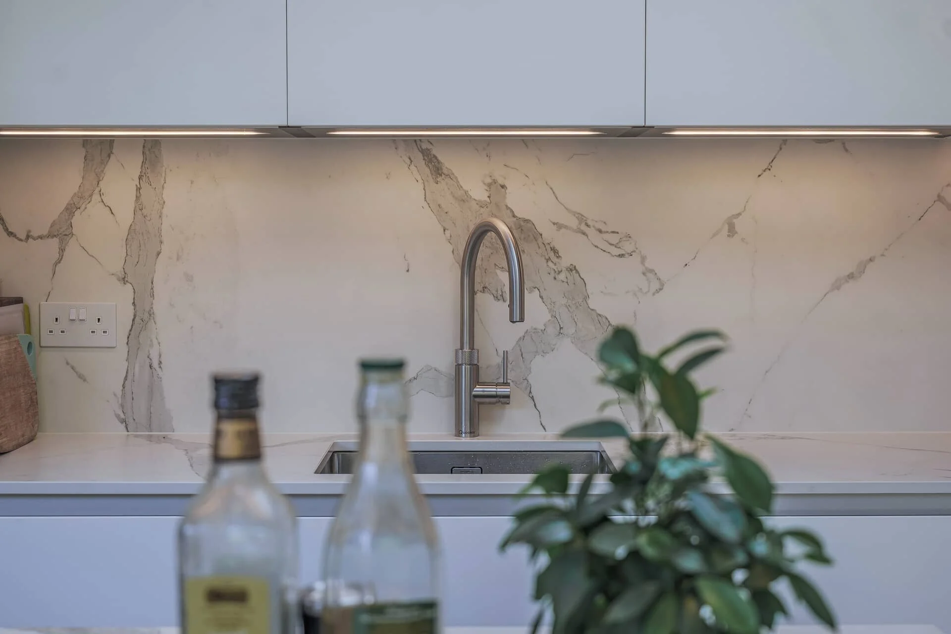 Puccini_kitchens_blue and white_P2228973.jpg