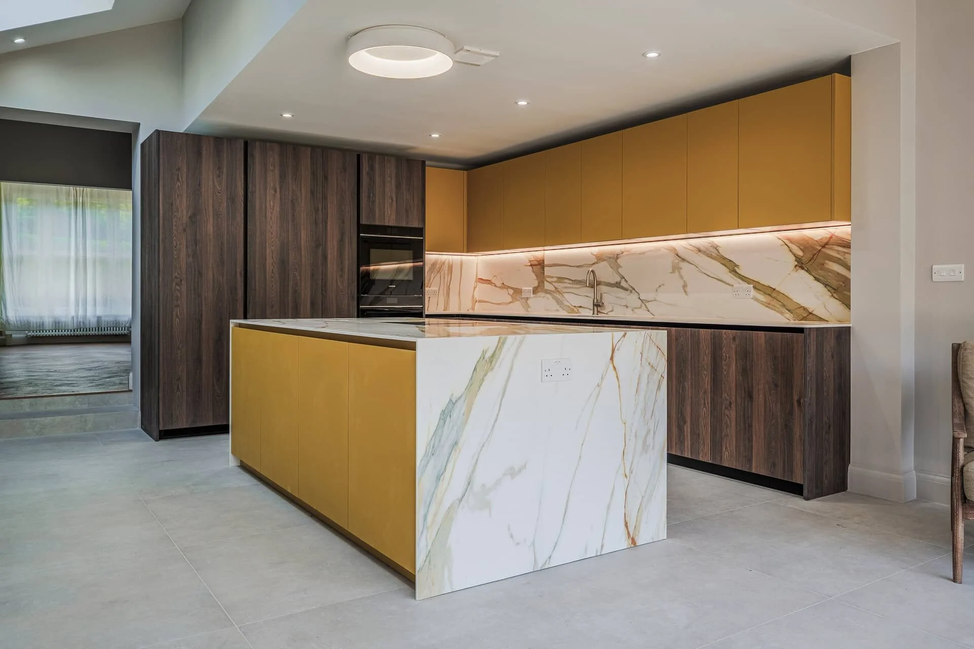 Puccini_kitchens_yellow_P2208718.jpg