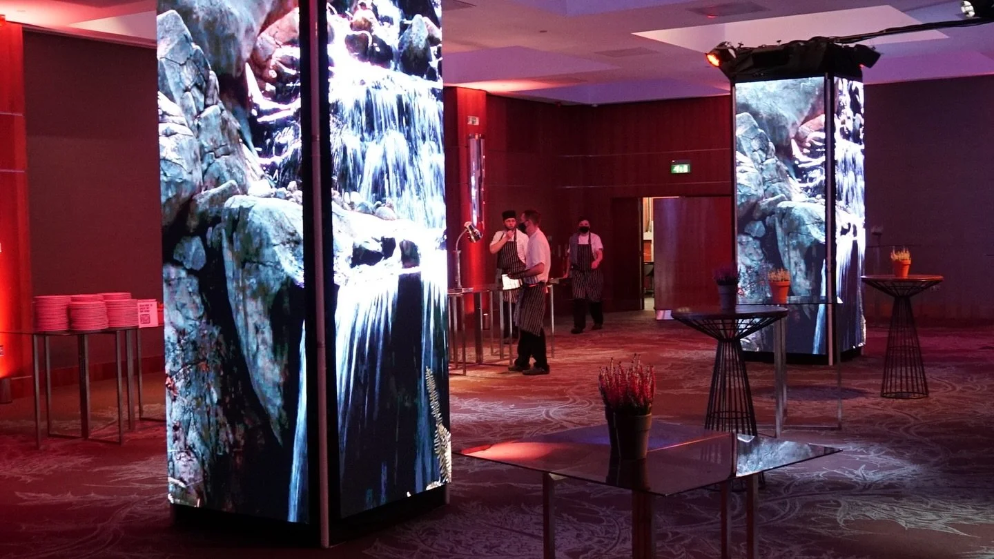 LED Pillar Installation .. 

#eventdesign #artcuration #videoart