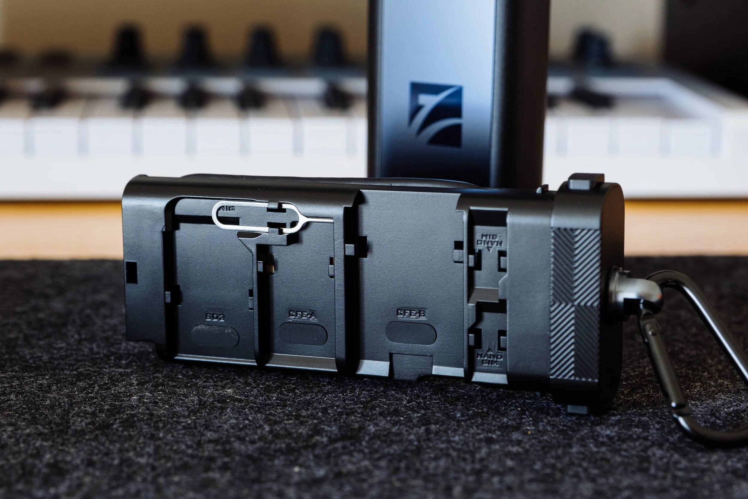 freewell pro card reader nano sim cards