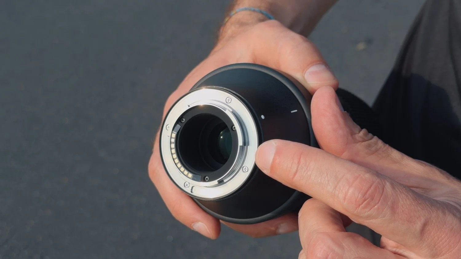 Rear Fujifilm X mount of the Sigma 100–400mm showing its electronic contacts and rubber sealing gasket.