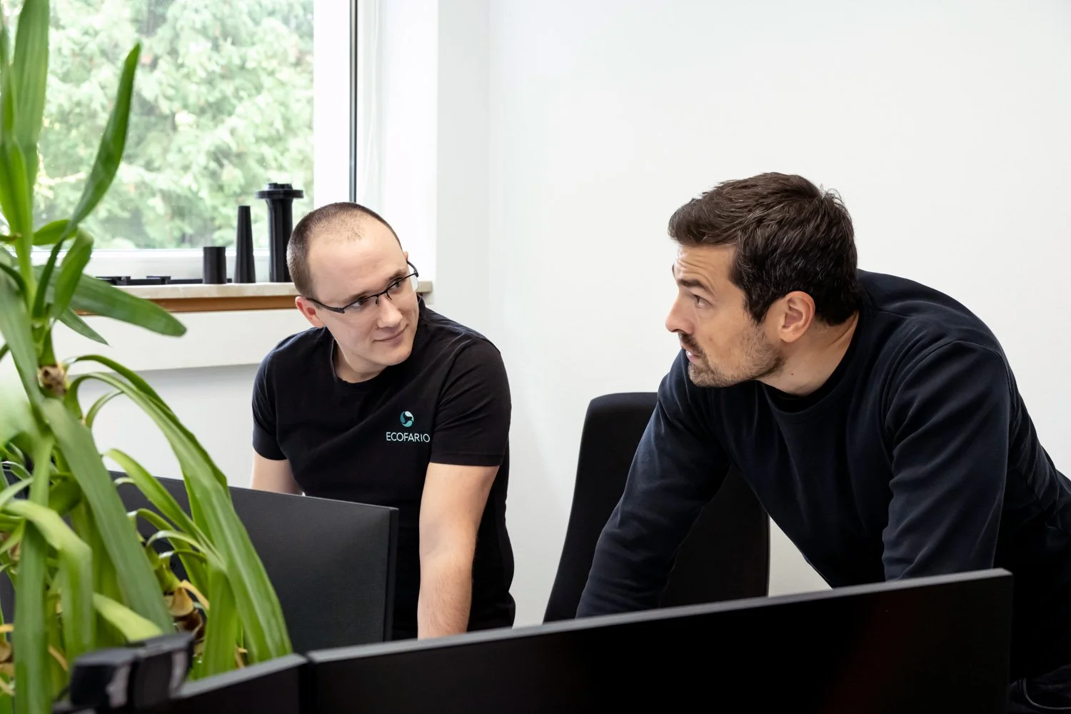 ECOFARIO engineers analyzing process data to optimize separation performance in paper mill applications