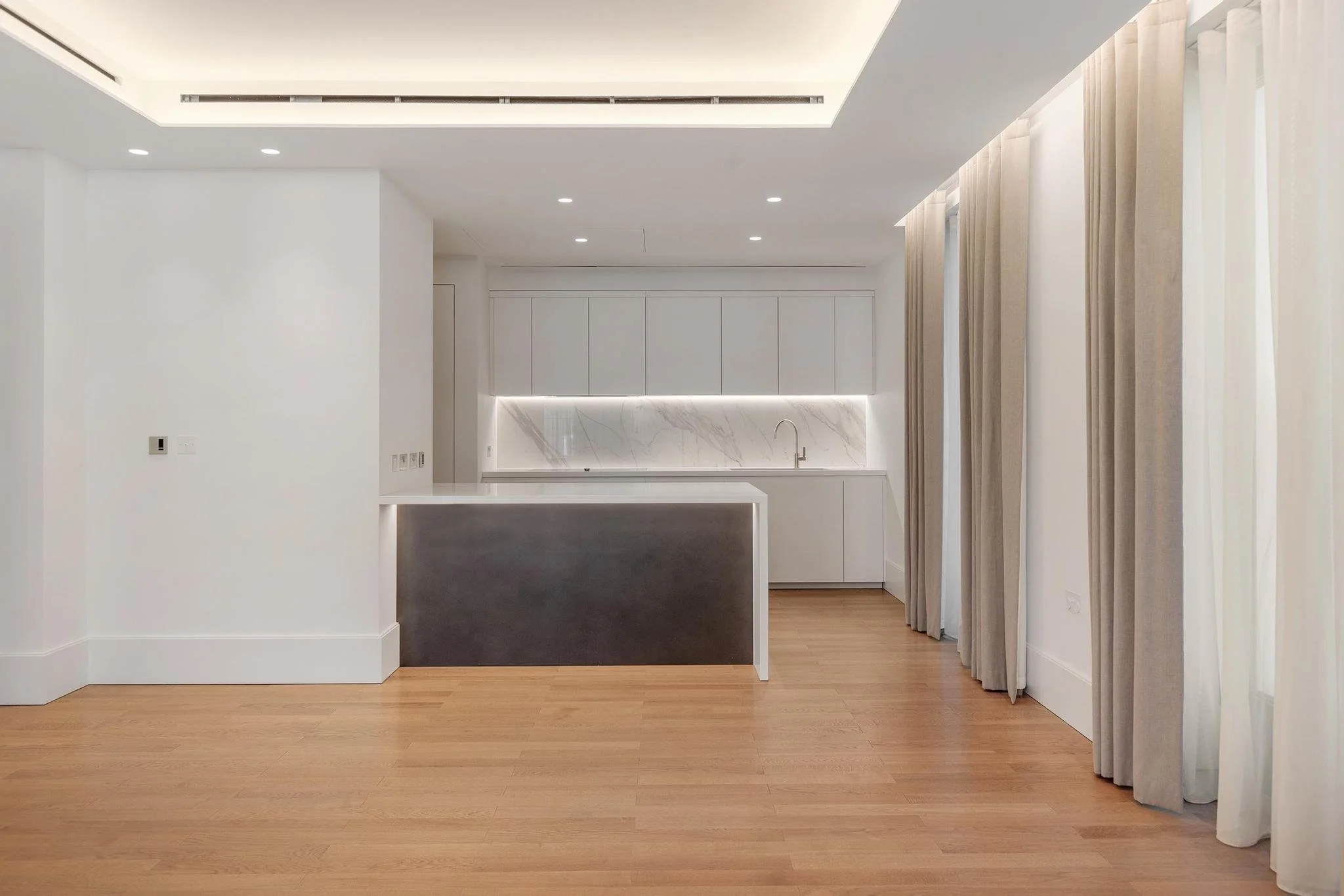 7M2A4480_Kitchen Reception.jpg