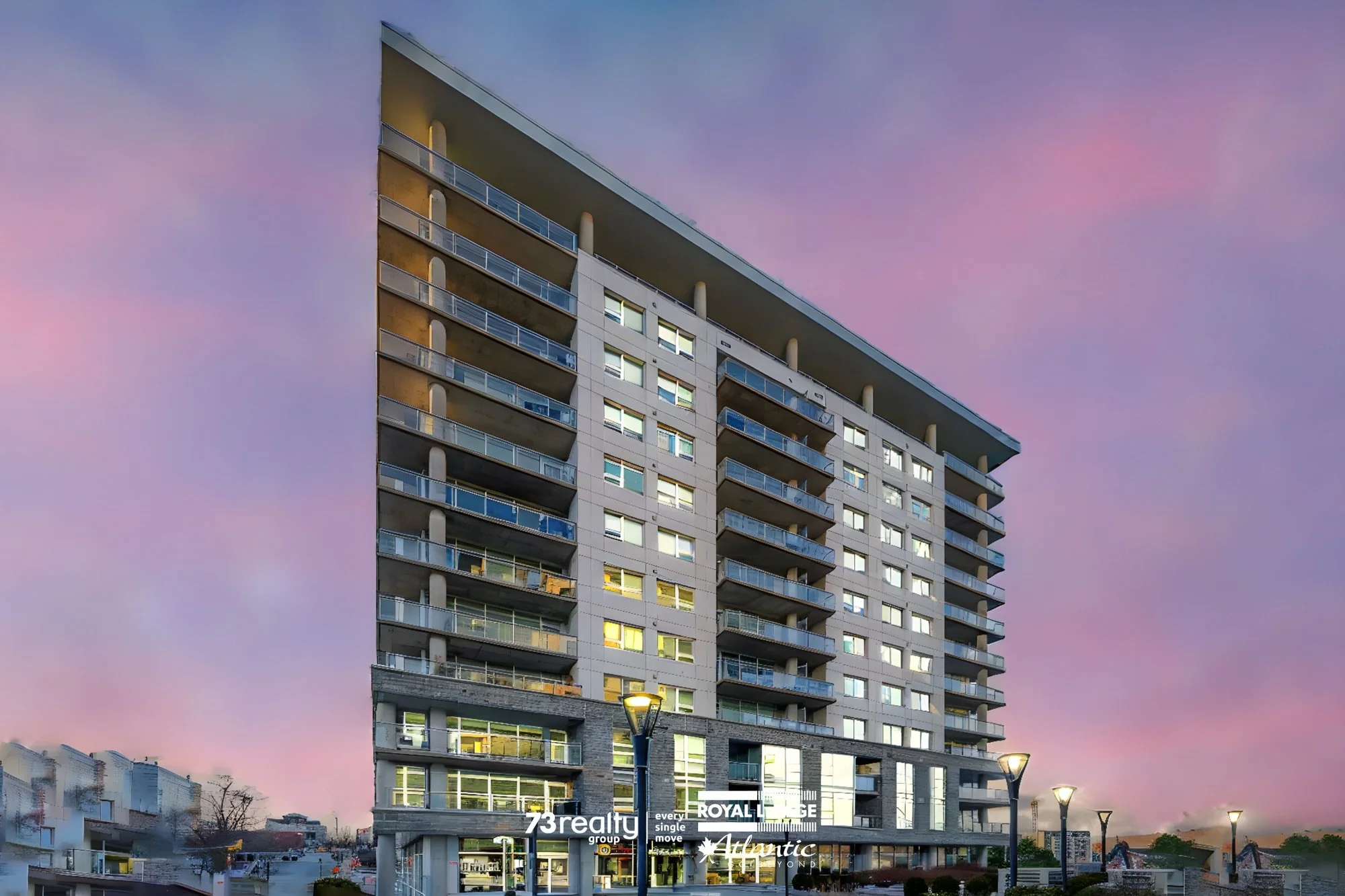 Waterfront living, skyline views, and a condo that makes downsizing feel like an upgrade ✨

Welcome to 305-15 Kings Wharf Place &mdash; bright, modern, and just steps from all your favourite downtown Dartmouth spots. 

Bonus points for the ocean view