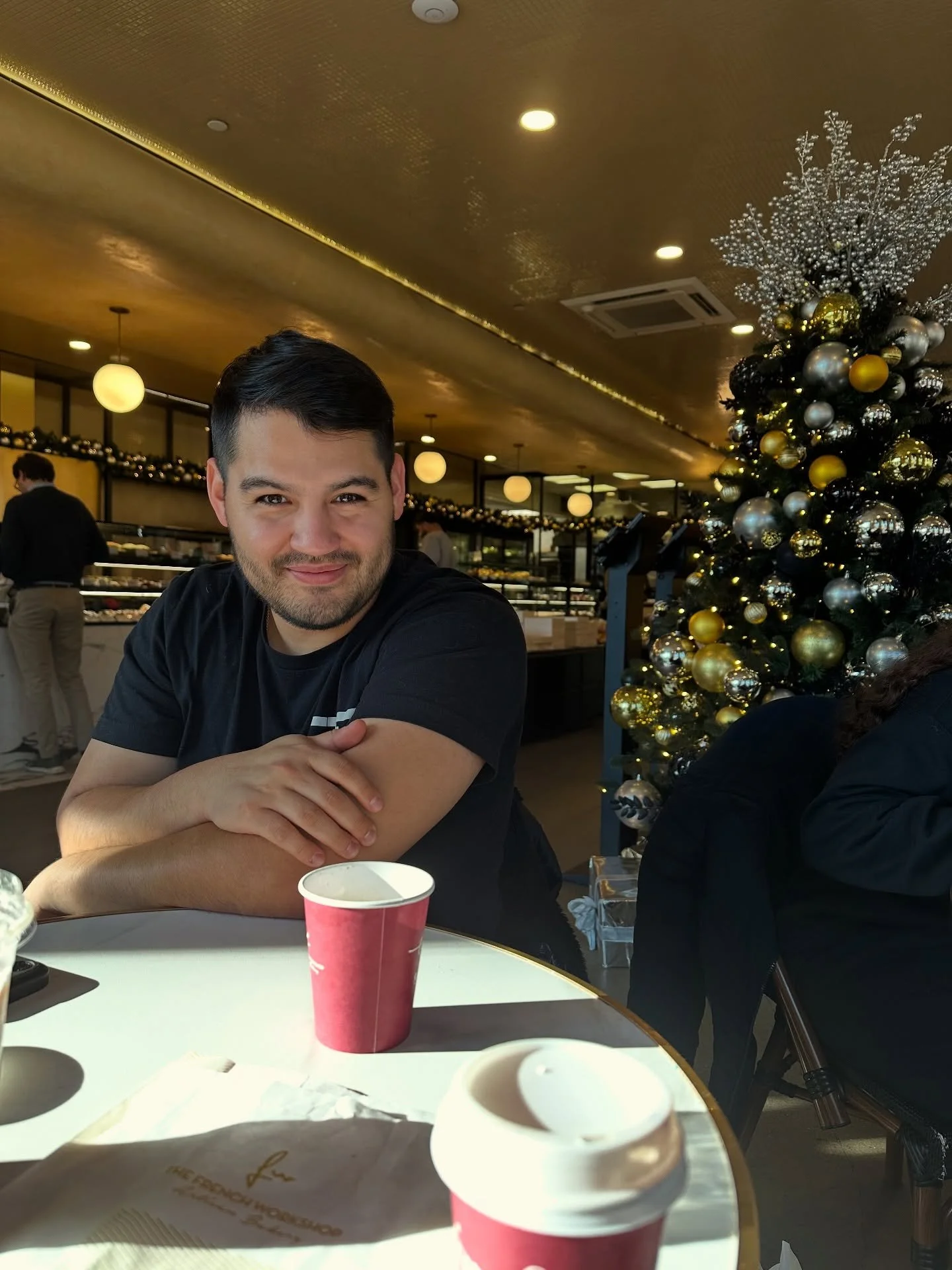 Just a year late making an official post about what was technically our baby moon in our fav city during the best time of the year 🌙🗽🌃🚕🎄🎃 I was reminiscing since it&rsquo;s almost that time again and these pics are so special to look back on! 
