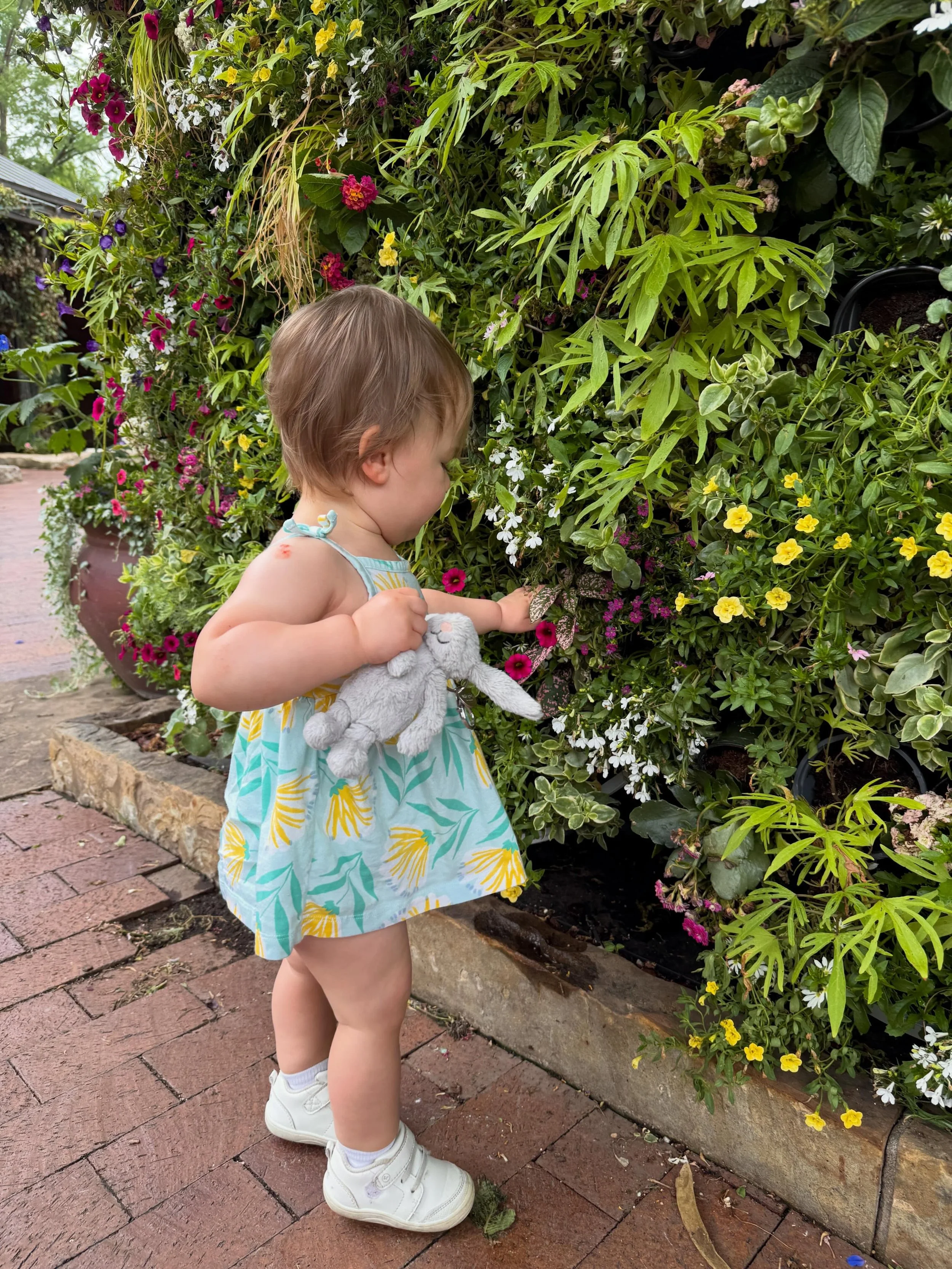 Kevin&rsquo;s graduation and Mother&rsquo;s Day weekend! 🎓🌸

We spent the weekend in Dallas celebrating Kevin&rsquo;s incredible accomplishment! But by Saturday night Ruby came down with a fever, so we decided to head back to Little Rock early Sund