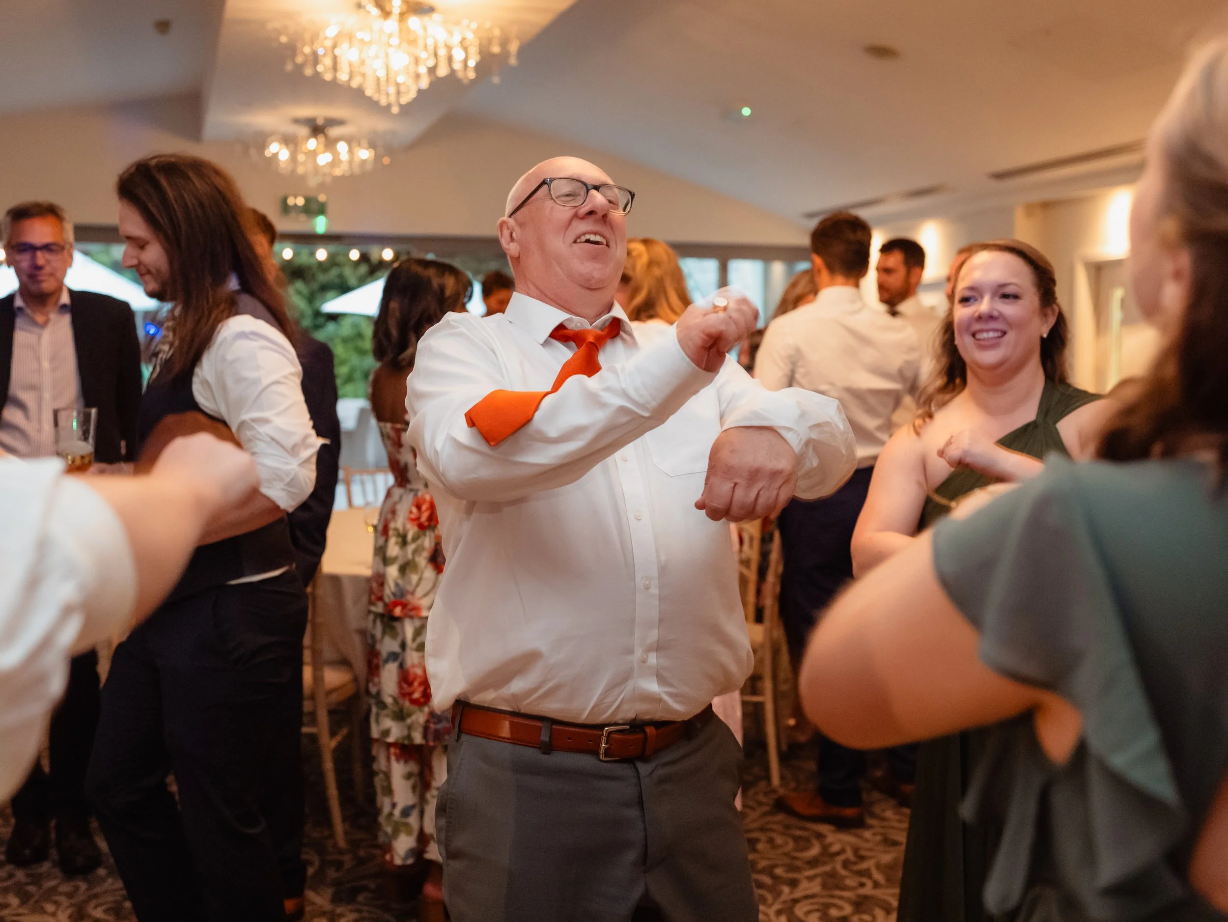 wedding guests dancing