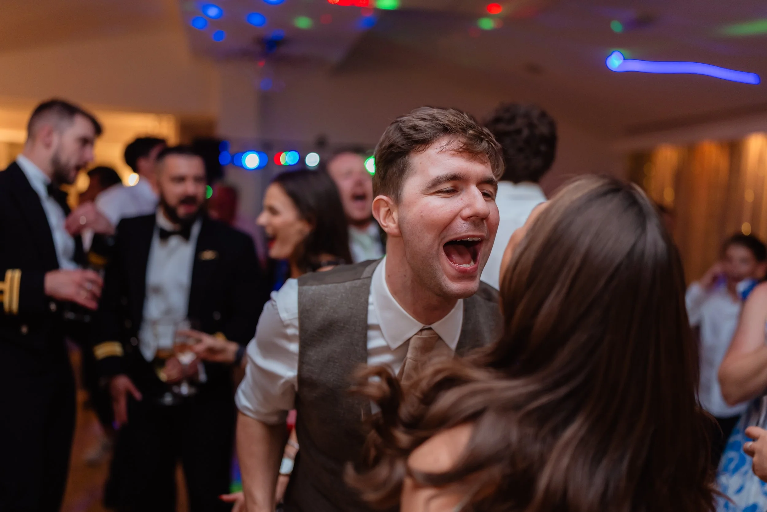 wedding guests dancing