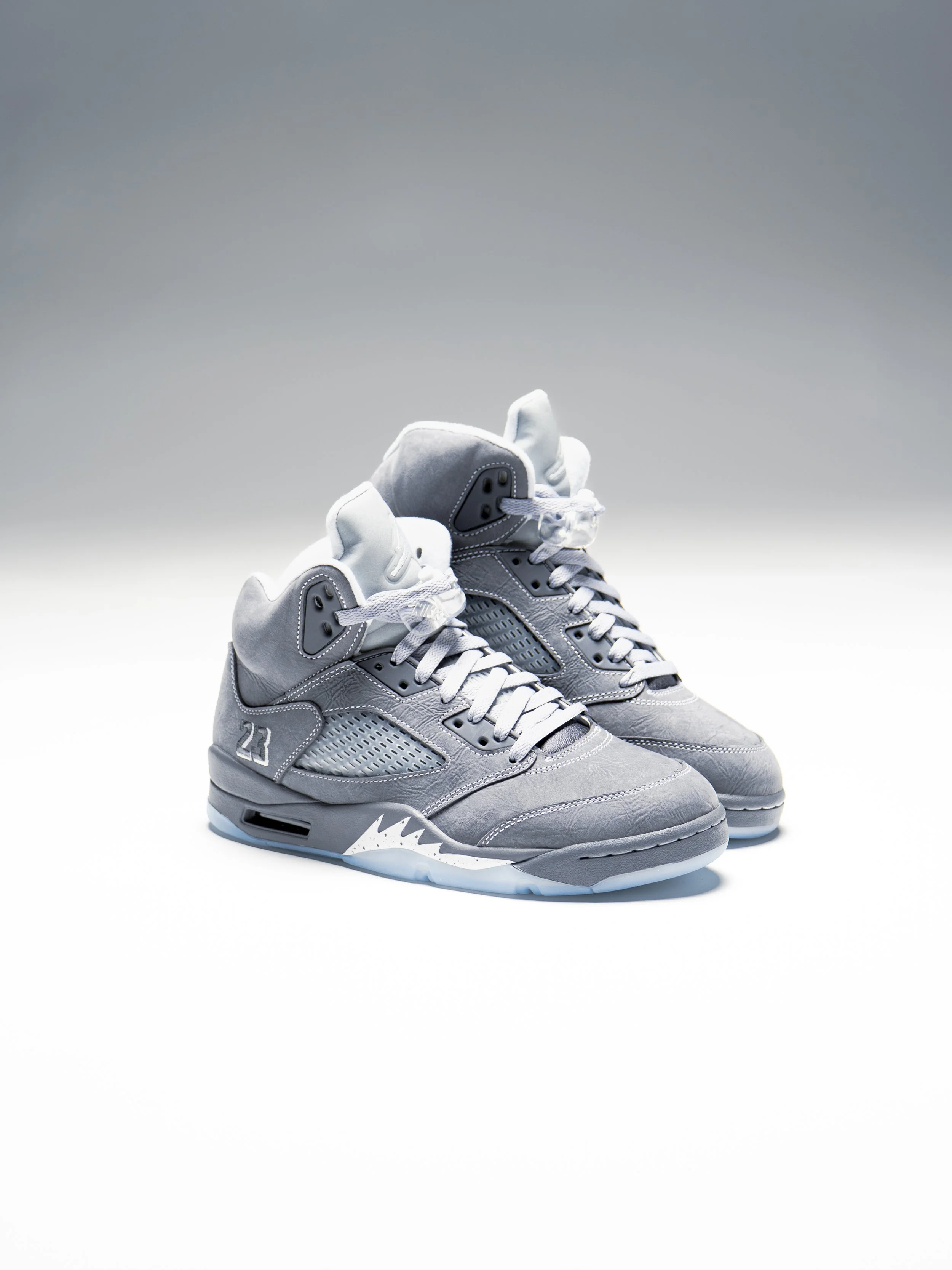 WolfGrey5-post.jpg