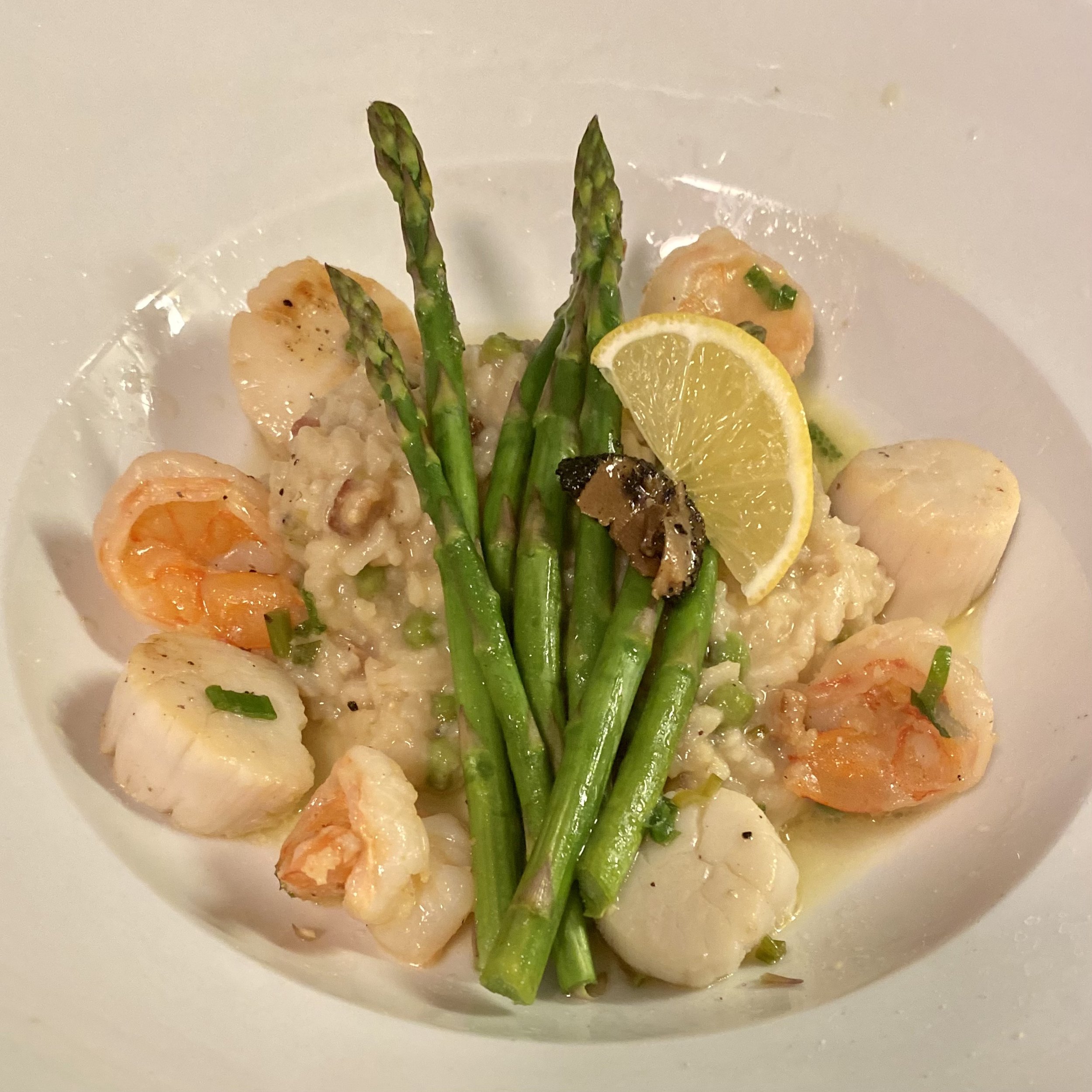Gourmet Healthy-Eating Delight: Scallops and shrimp risotto with asparagus by Eden Healthy Private Catering