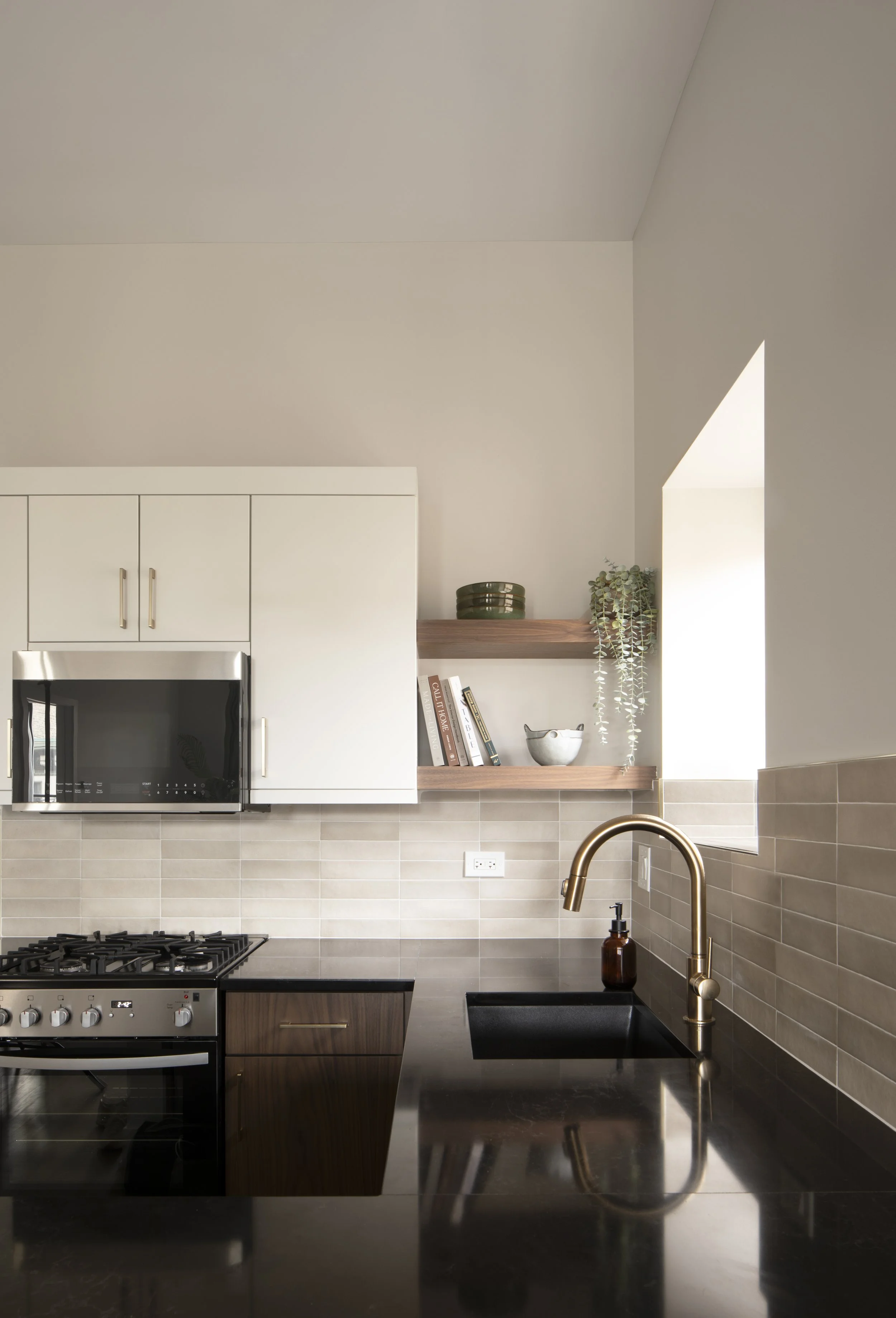 2119NClark_04.jpg