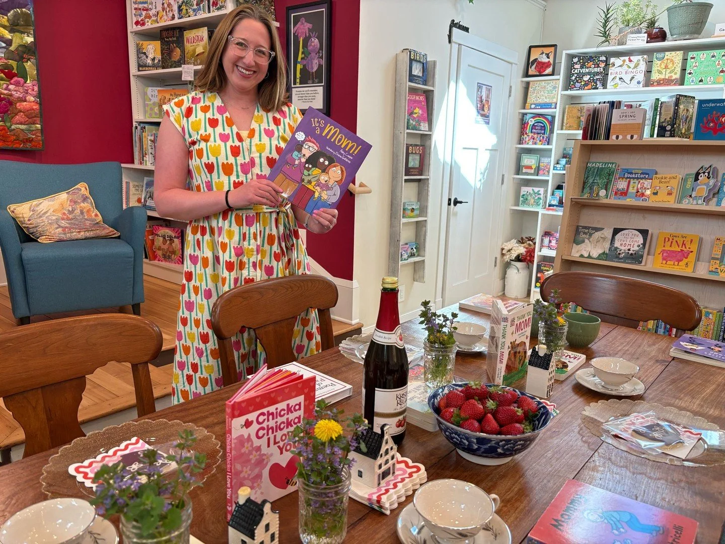 Happy Mother&rsquo;s Day! Today, we celebrate all mothers and everything they do. 💐

We had a fantastic time with local author Abby Cooper yesterday - she showcased her new book &ldquo;It&rsquo;s a Mom!&rdquo; in honor of Mother&rsquo;s Day! We stil
