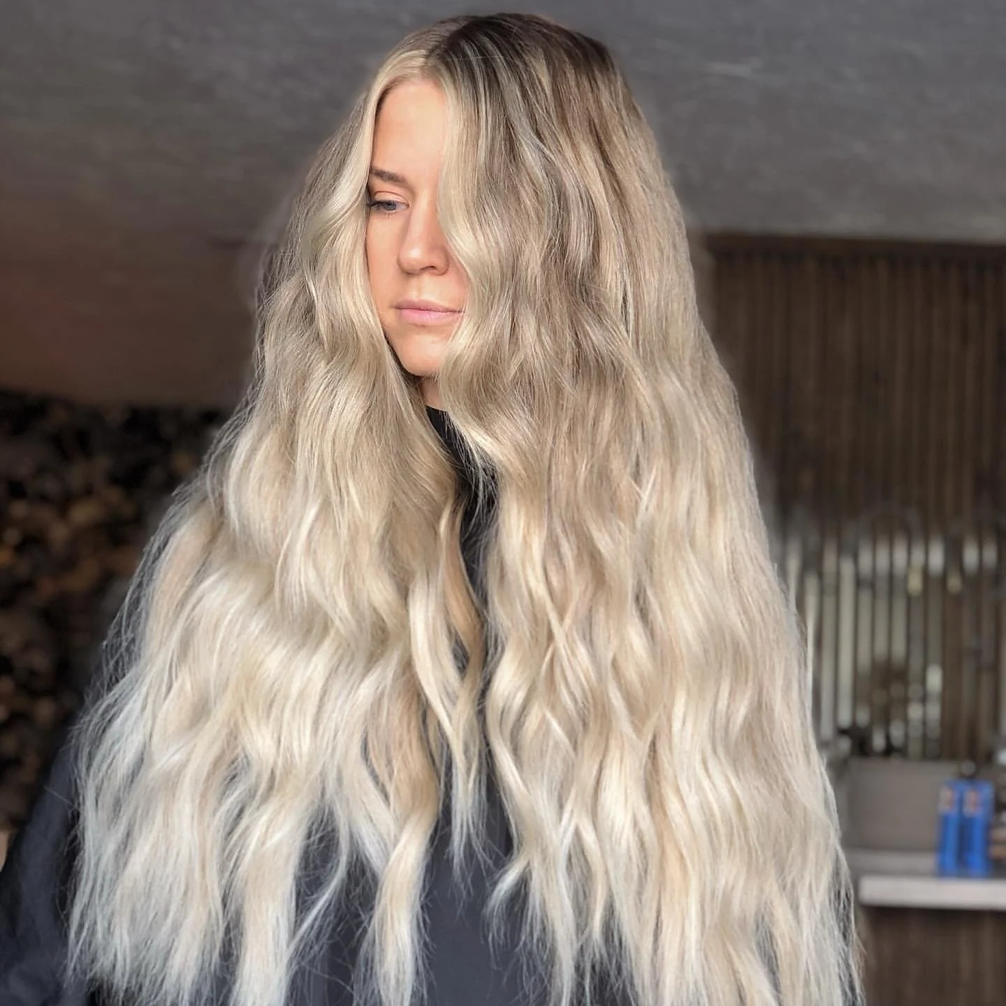 Can we talk about this blonde for a sec? 😍
Soft, dimensional, and all hers &mdash; this lived-in color is what healthy hair dreams are made of.

Created by @kenzz.hair here at Bespoke Beauty Collective ✨
If you&rsquo;re in Rexburg and ready for low-