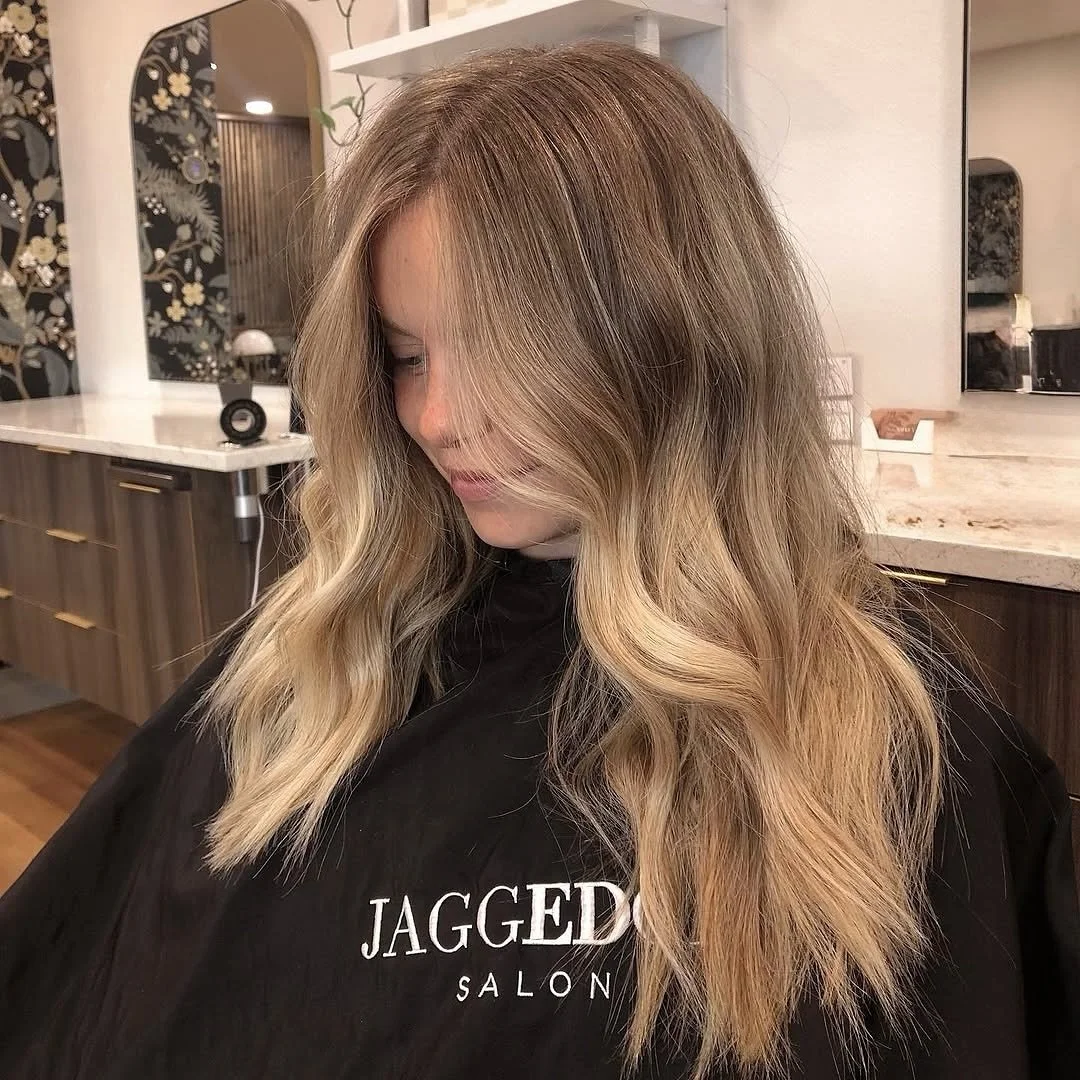 @kenzz.hair 
Bright, soft, and made to last 🙌🏼 Would you stretch your appointments 6 months like this, or are you more of an every-8-weeks type? 👇🏼 Tell us in the comments + tap the link in bio to grab your spot!

#rexburghair #rexburghairstylist