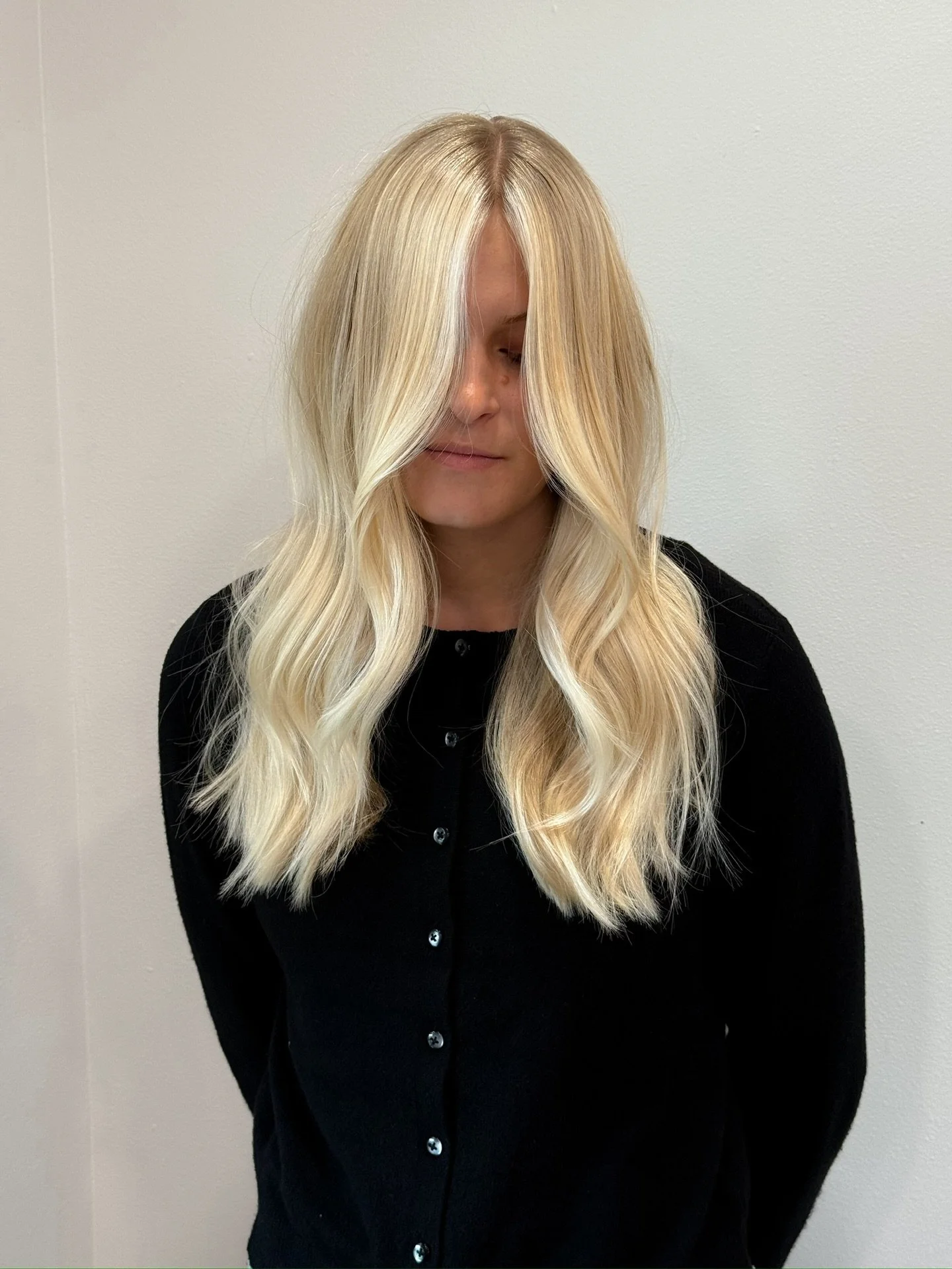 Looking for a blonde hair specialist in Rexburg? ✨ Our salon is known for creating bright, lived-in, and healthy blondes using expert techniques and personalized color plans. Book your blonde transformation today. 

Stylist: @kolorwithkenz_ ✨