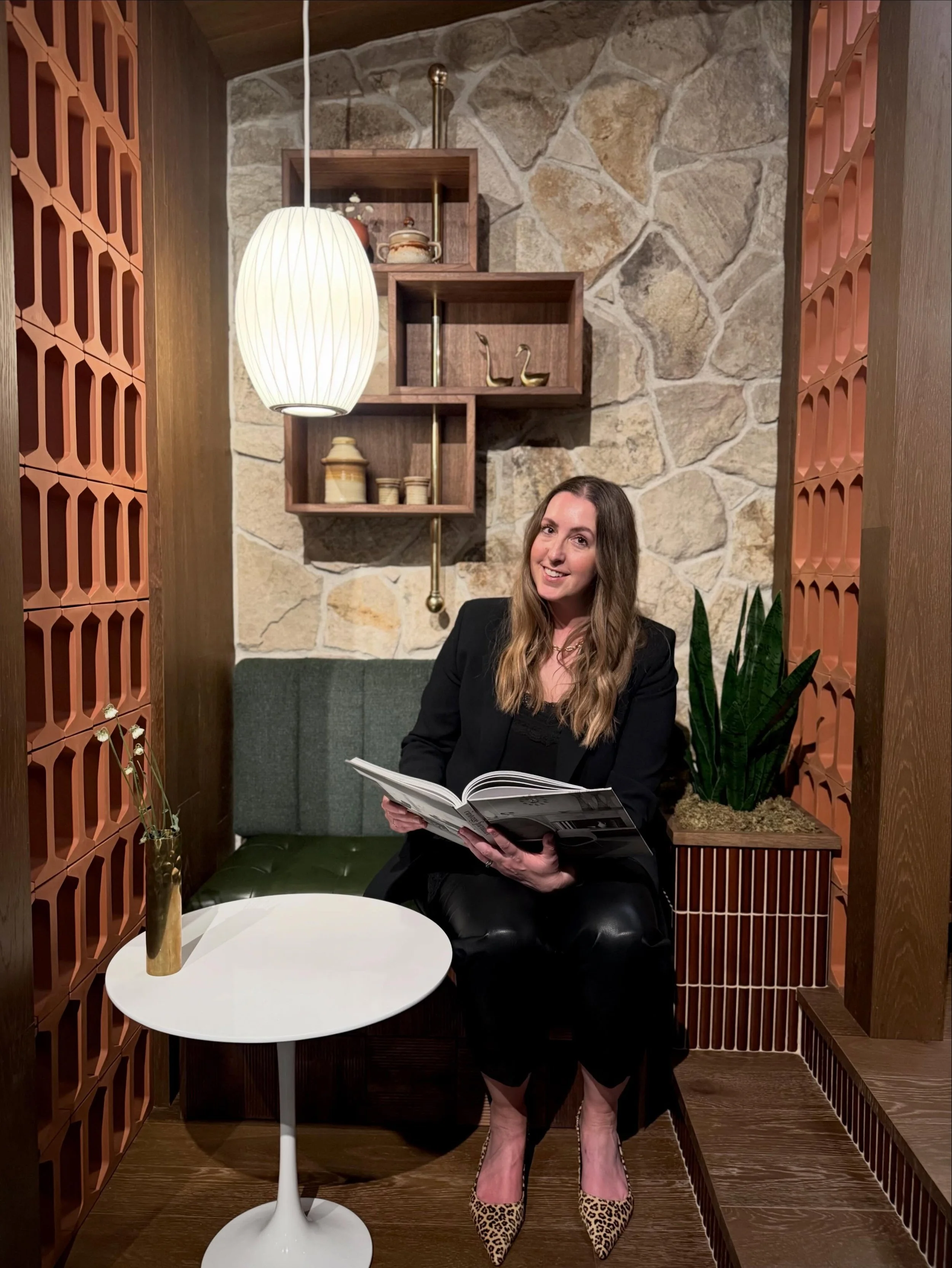 Had the honour of being included in @divineflooring new showroom! The task? Create a Mid-Century Modern Vignette. The response: warmth, texture, angles, conversation pits, breeze blocks, sculptural lighting, custom furniture, vintage accessories!

So