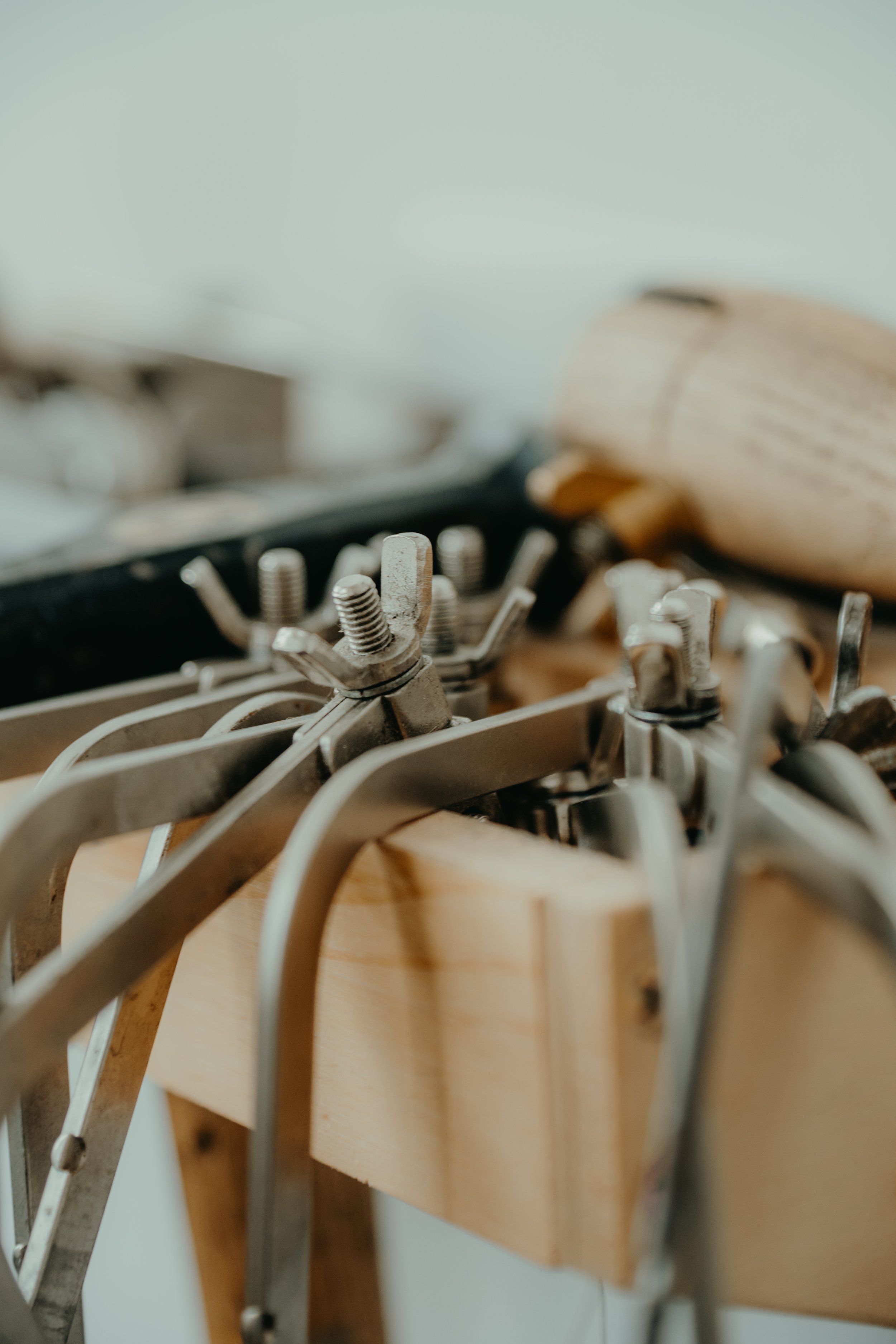 Jewellery Making, Boundary Objects and Creativity in Social Work