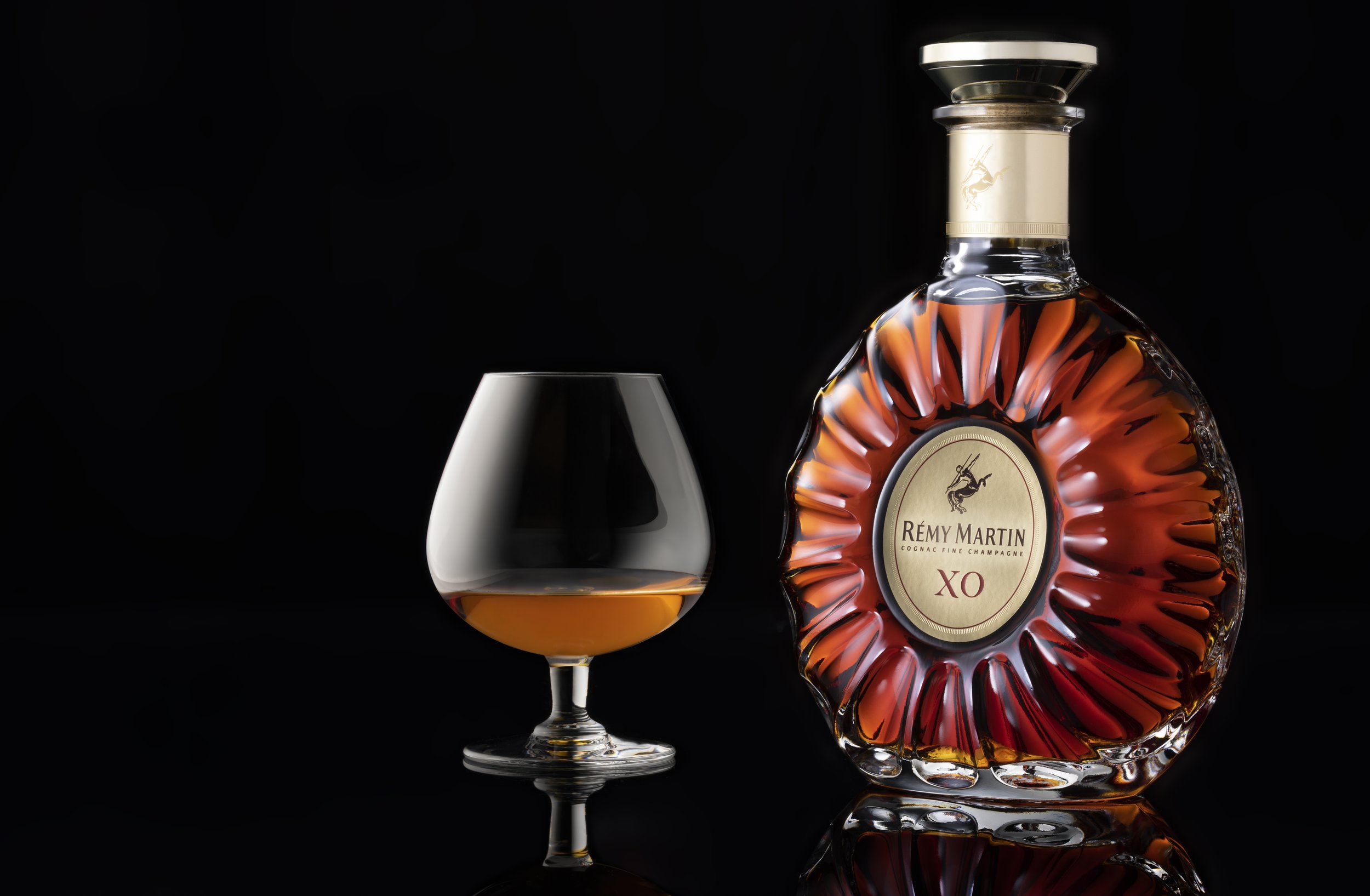 Cognac Rémy Martin XO test avec verre final.jpg