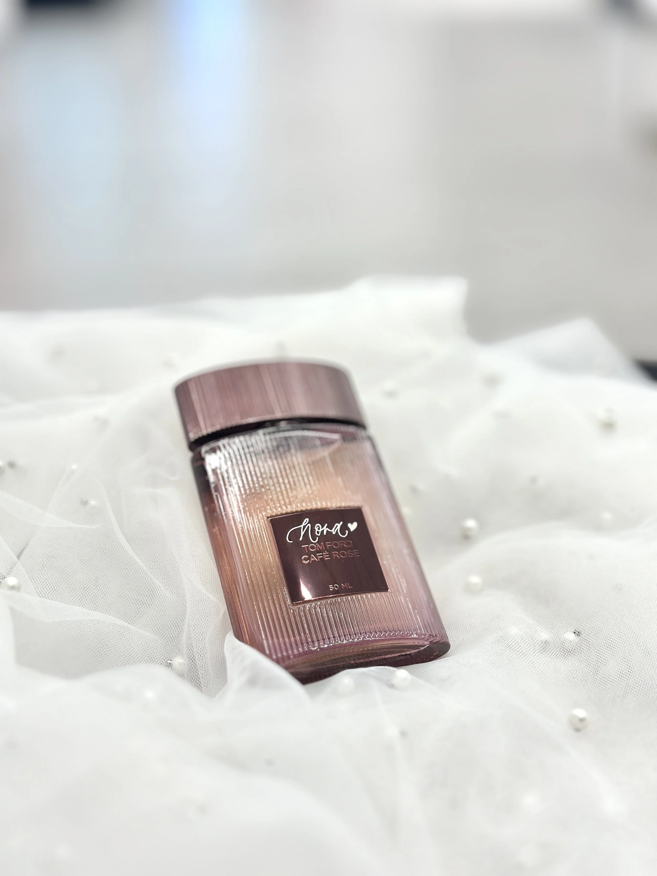 engraved-fragrance-purple-tom-ford-cafe-rose-nora-heart-gift-idea-for-her-girlfriend-wife-mother.jpg