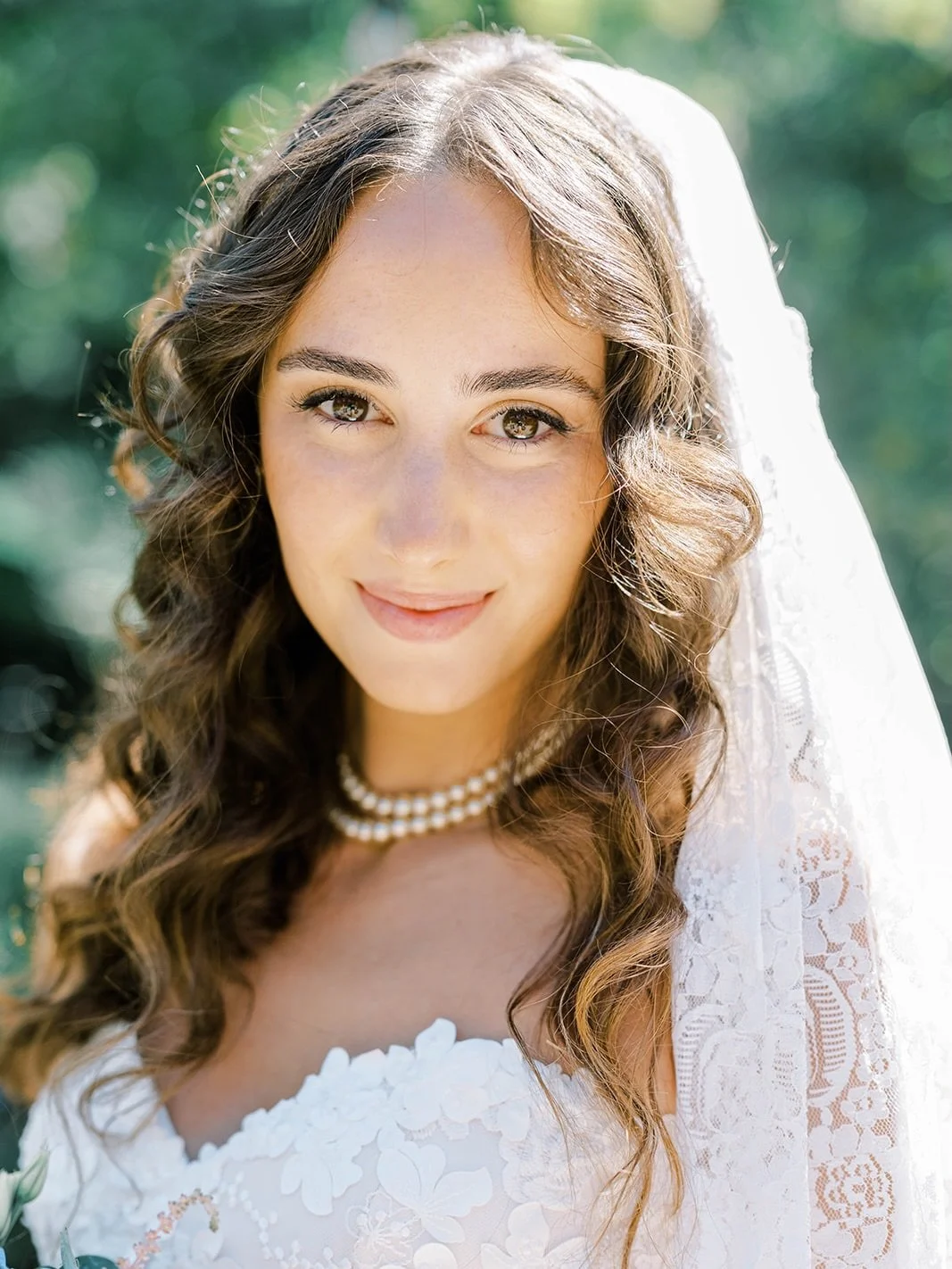 This bride requested **no foundation** so I strategically used concealer where needed so she looked and felt like herself. Let&rsquo;s build a bridal look that&rsquo;s perfect for YOU! 

Contact Form linked in bio. 

Photography: @morgantaylorartistr